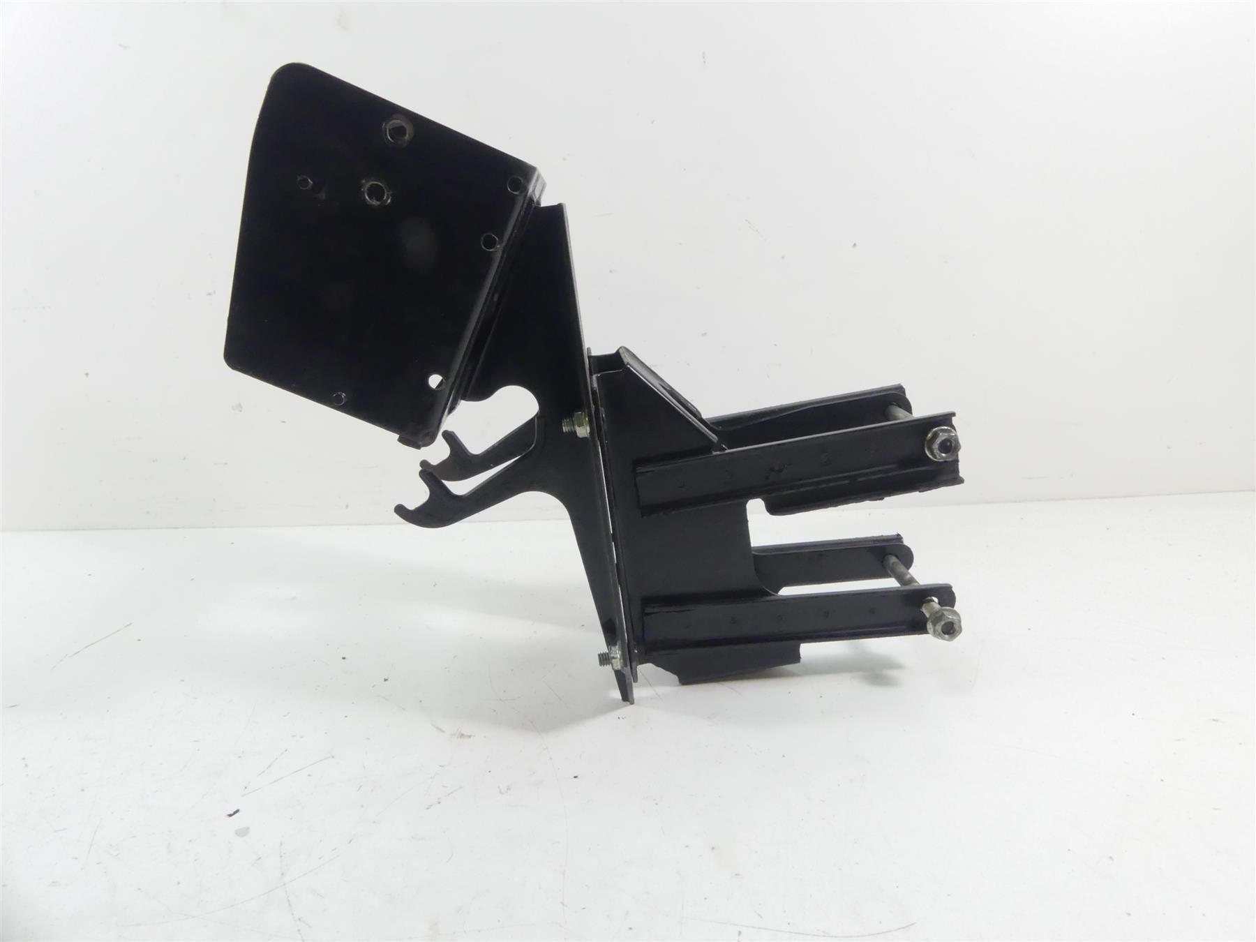 2011 Harley Touring FLTRX Road Glide Front Fairing Mount Bracket Stay 58530-10 {{ shop.shopifyCountryName }} - Mototech271