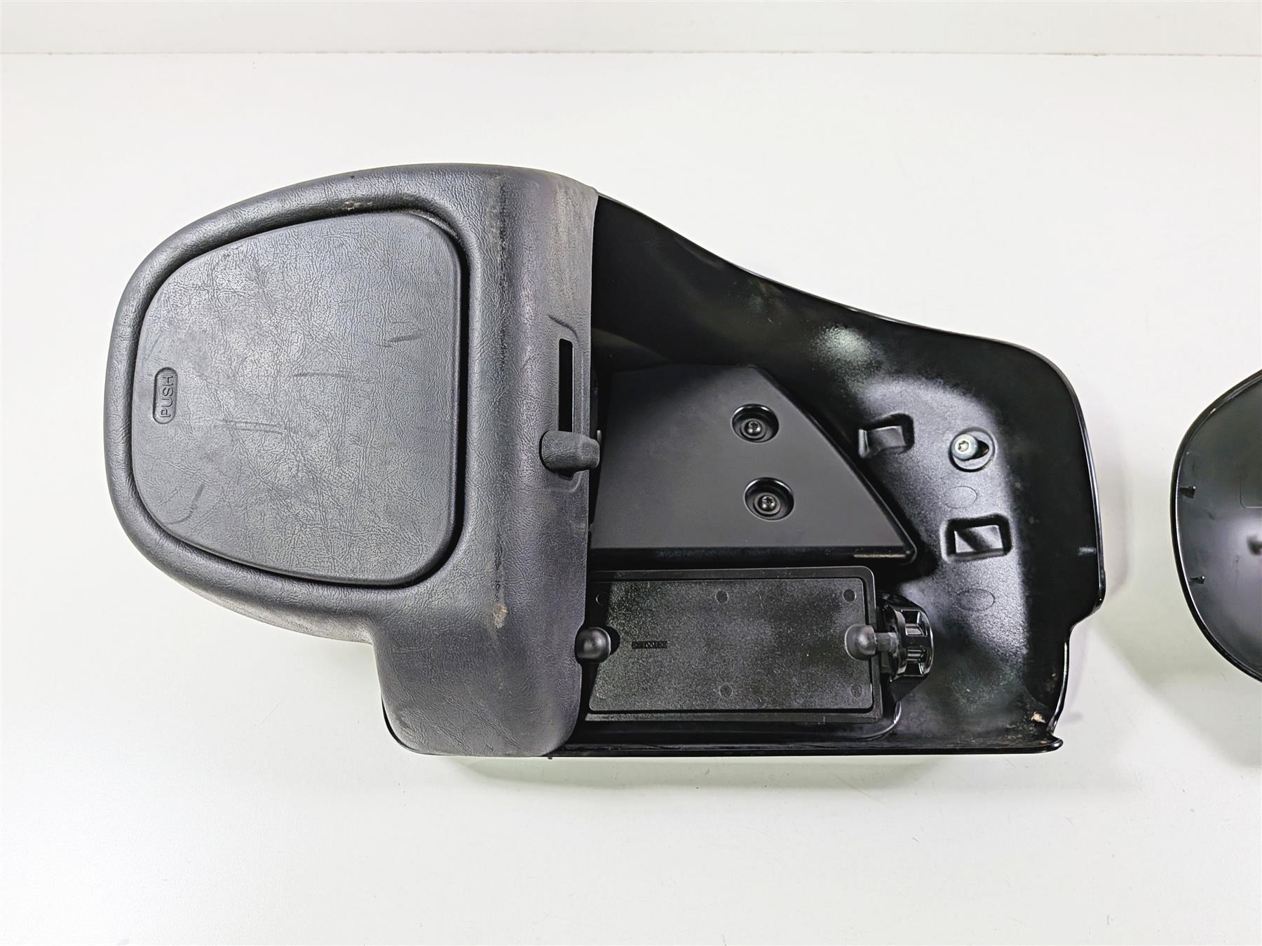 2018 Harley FLHTCU Touring Electra Glide Right Lower Leg Fairing Set 57100113-Mototech271