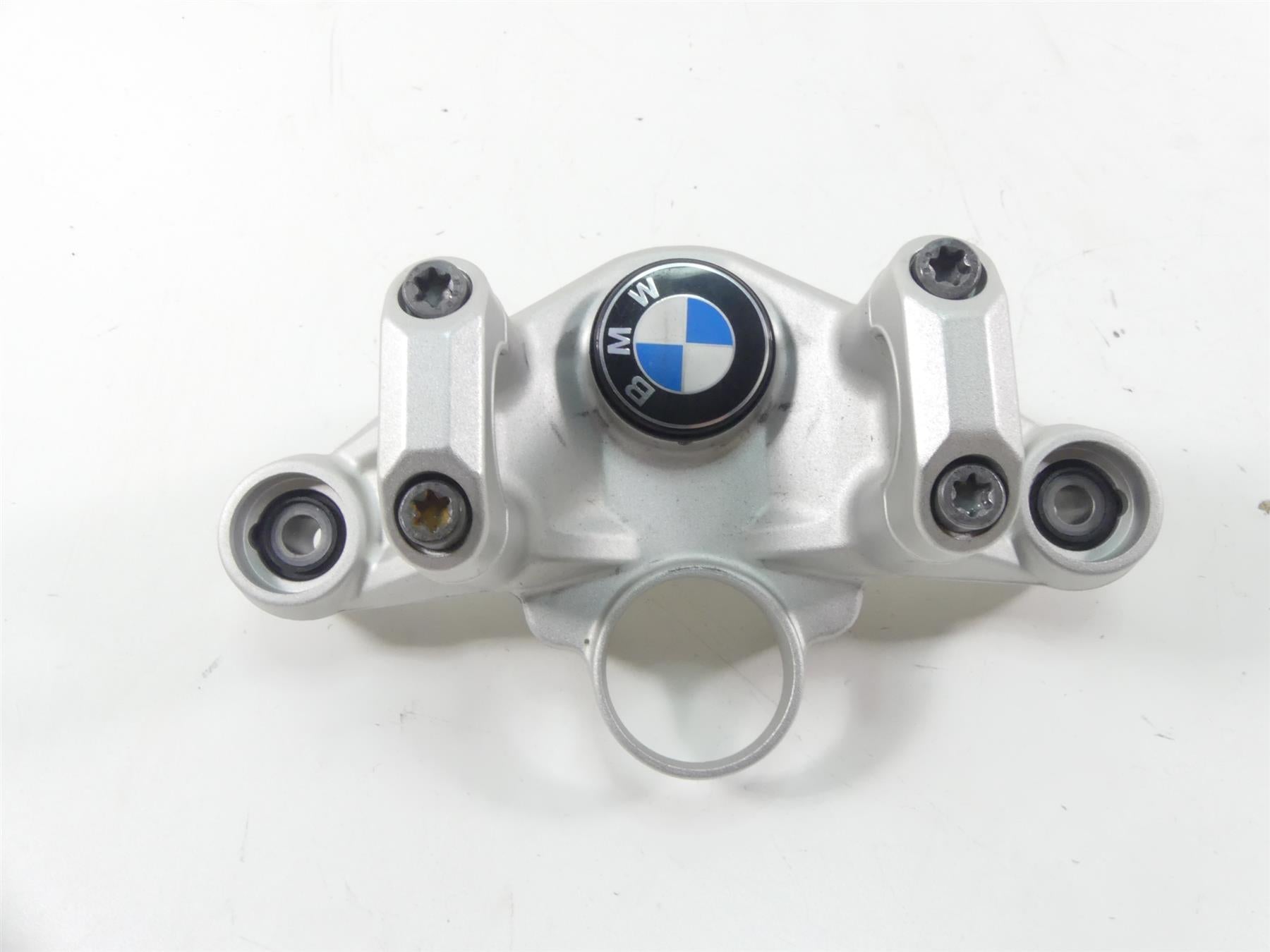 2014 BMW R1200GS K50 Upper Triple Tree Steering Clamp 31428555849 8520478 {{ shop.shopifyCountryName }} - Mototech271