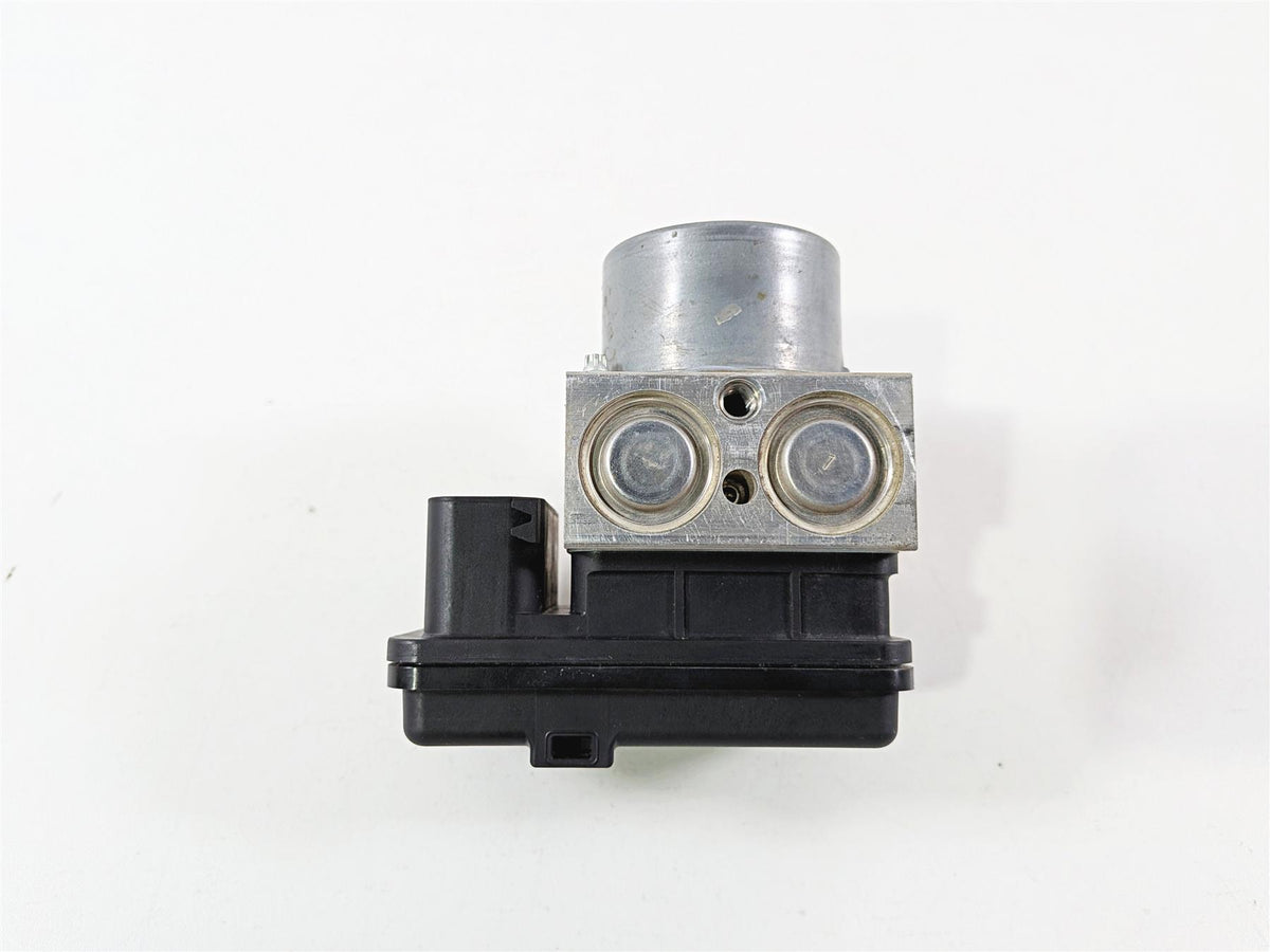 2023 BMW F850GS K81 Abs Pressure Pump Control Module Unit 34518393178 {{ shop.shopifyCountryName }} - Mototech271