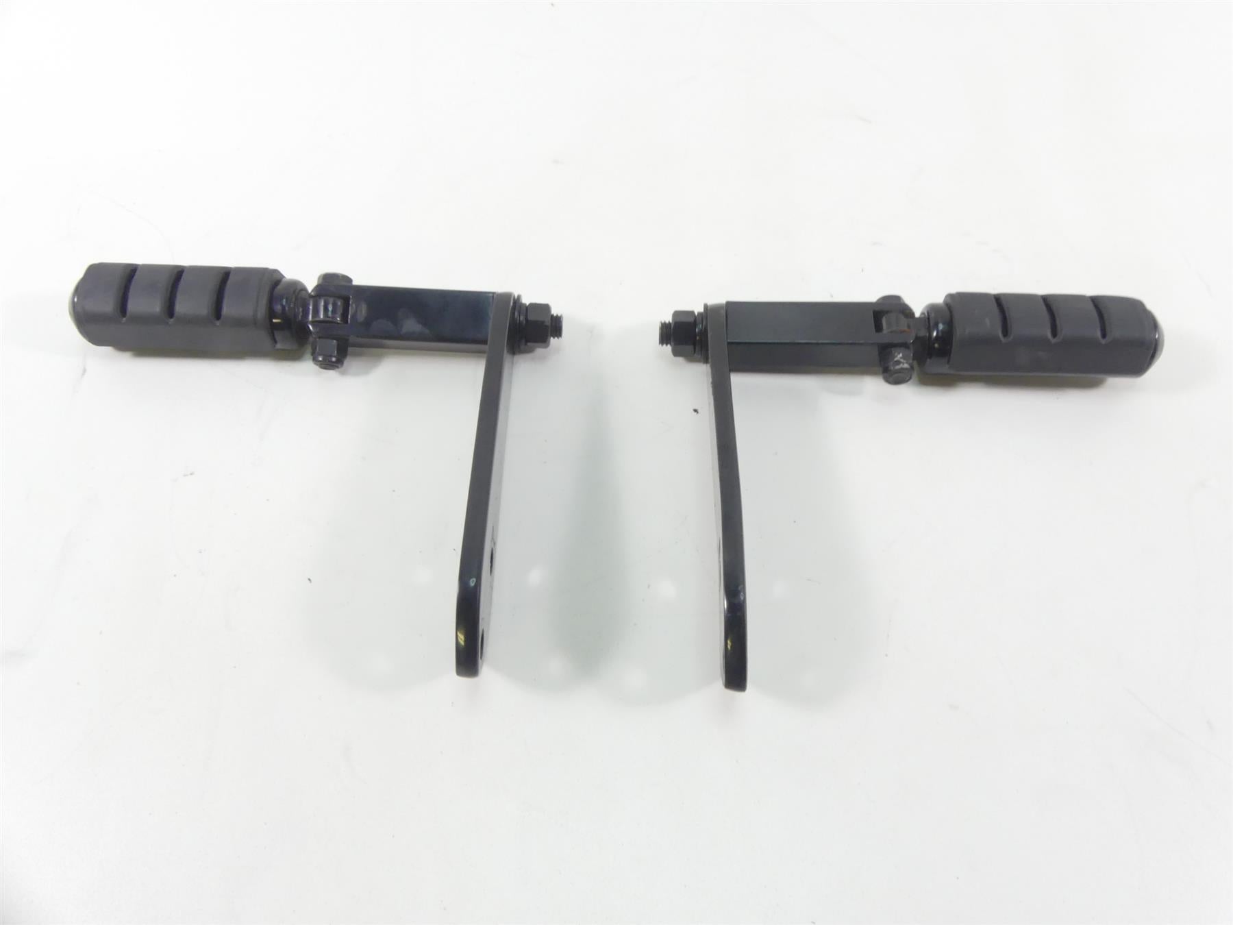 2017 Harley Dyna FXDB Street Bob Front Highway Foot Peg Rest Set {{ shop.shopifyCountryName }} - Mototech271