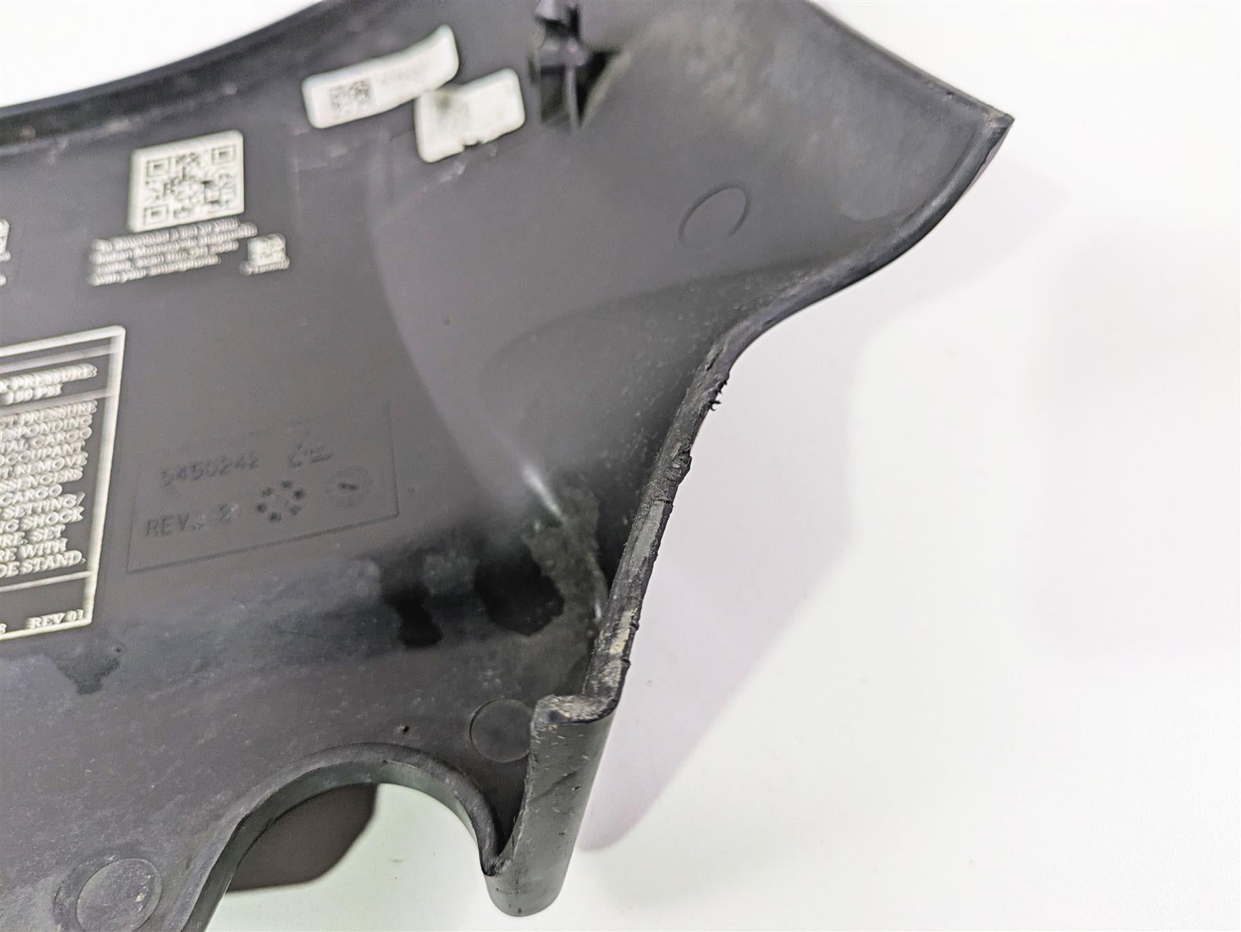 2018 Indian Springfield Dark Horse Left Upper Side Cover Fairing 5450242 5455671 {{ shop.shopifyCountryName }} - Mototech271