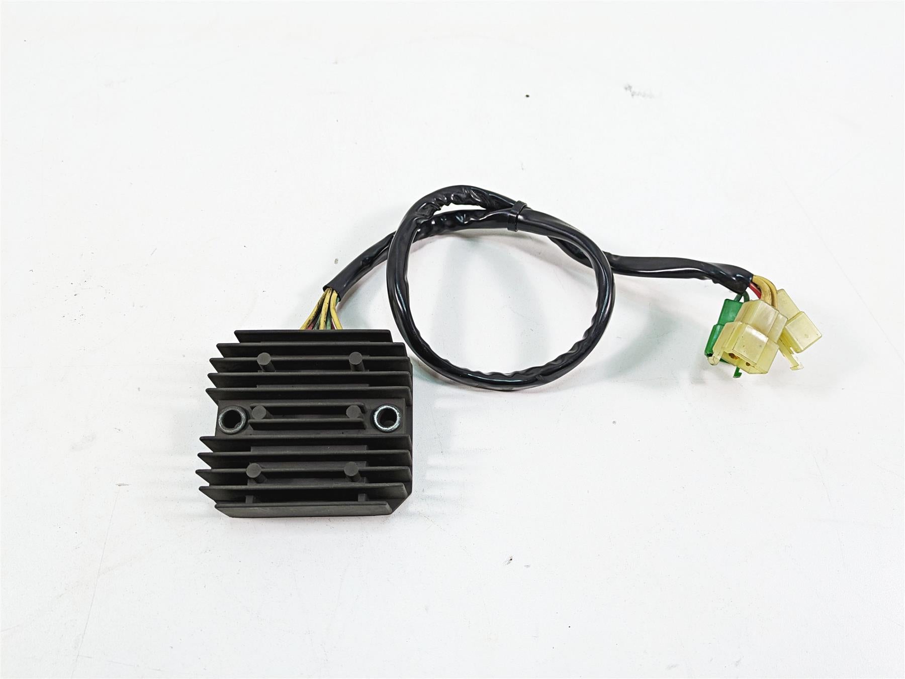 2006 Honda VT1100 C2 Shadow Rectifier Voltage Regulator 31600-MCK-A51 SH541KC {{ shop.shopifyCountryName }} - Mototech271