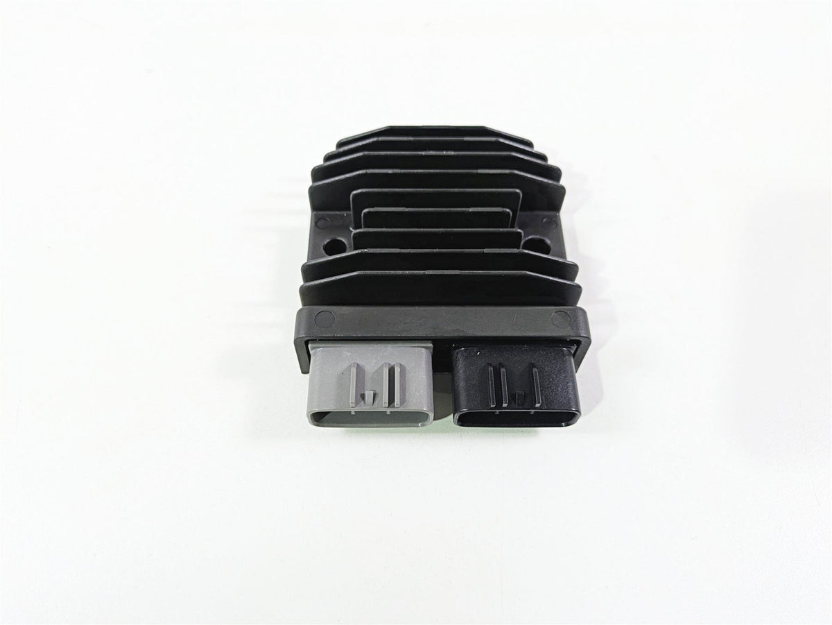 2022 Ducati Streetfighter V2 Rectifier Voltage Regulator 54040331A FH027AA {{ shop.shopifyCountryName }} - Mototech271