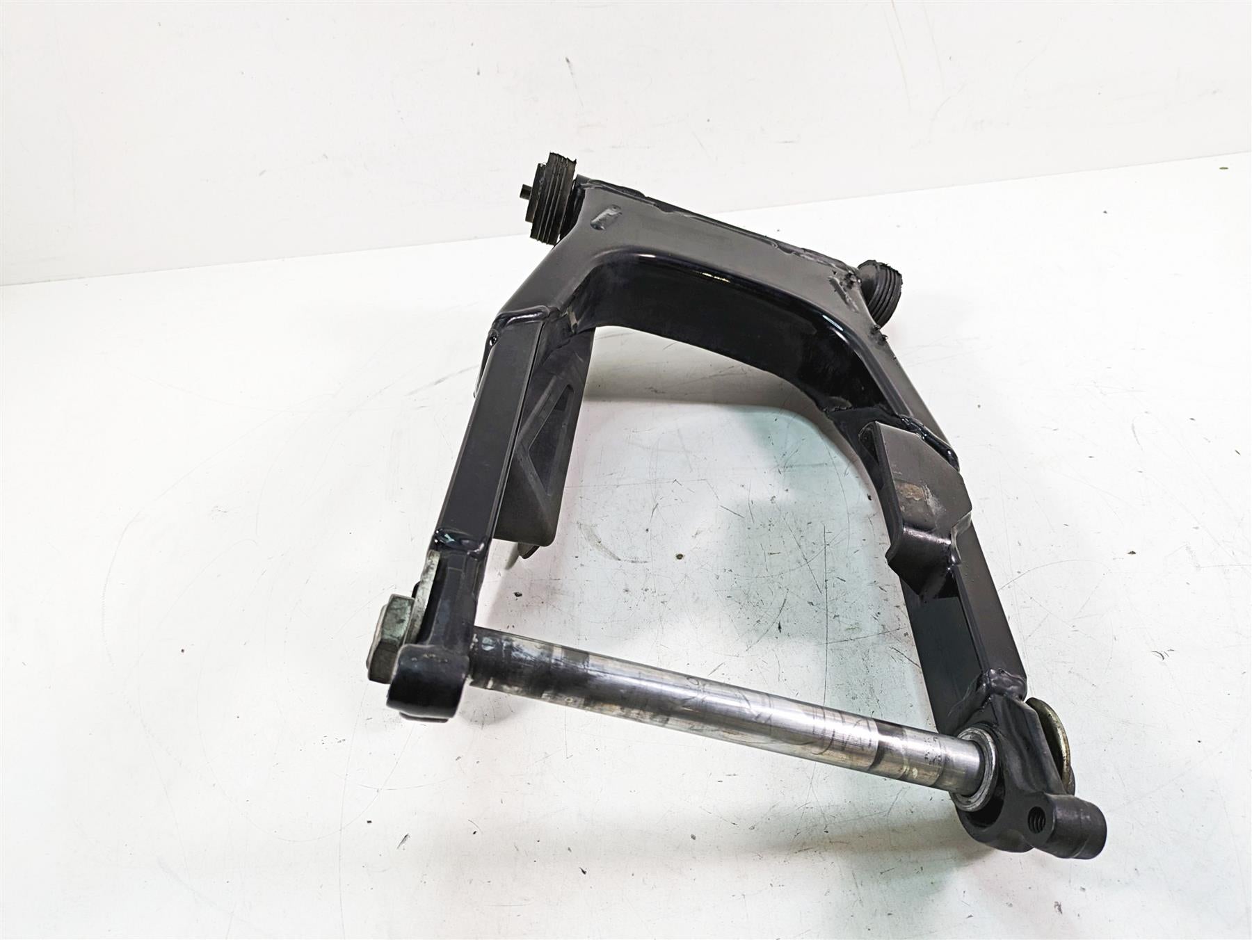 2008 Harley FLHTCU Electra Glide Straight Rear Swingarm Swing Arm 47549-02A {{ shop.shopifyCountryName }} - Mototech271
