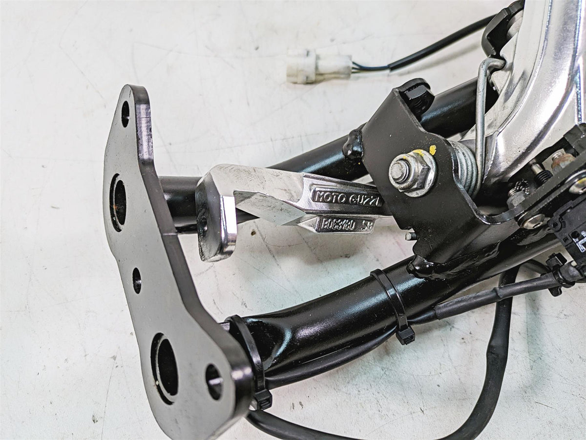 2014 Moto Guzzi California 1400 T Right Front Floorboard & Brake Pedal 887302 {{ shop.shopifyCountryName }} - Mototech271