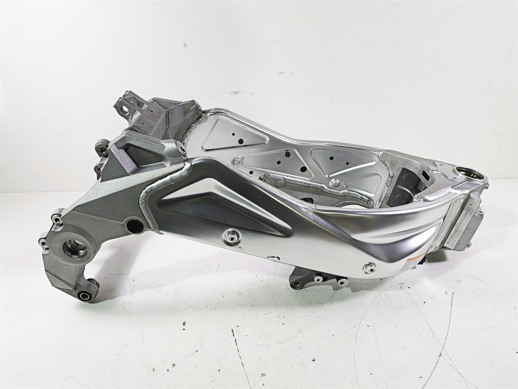 2008 Aprilia RSVR 1000 Factory Straight Main Frame Chassis Silver With Clean Mississippi Title AP8146974 {{ shop.shopifyCountryName }} - Mototech271