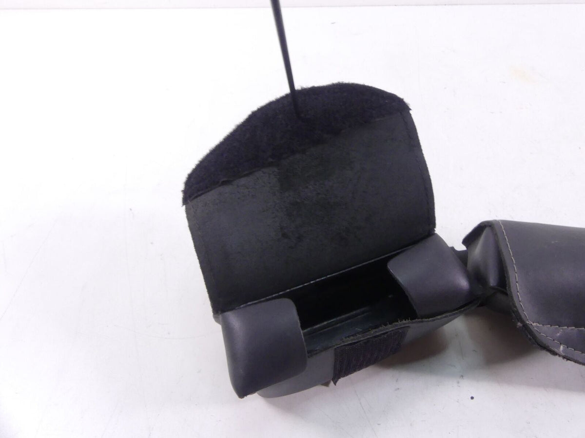 2009 Harley Touring FLHTCU Electra Glide Three Pocket Windshield Pouch 58904-03 {{ shop.shopifyCountryName }} - Mototech271