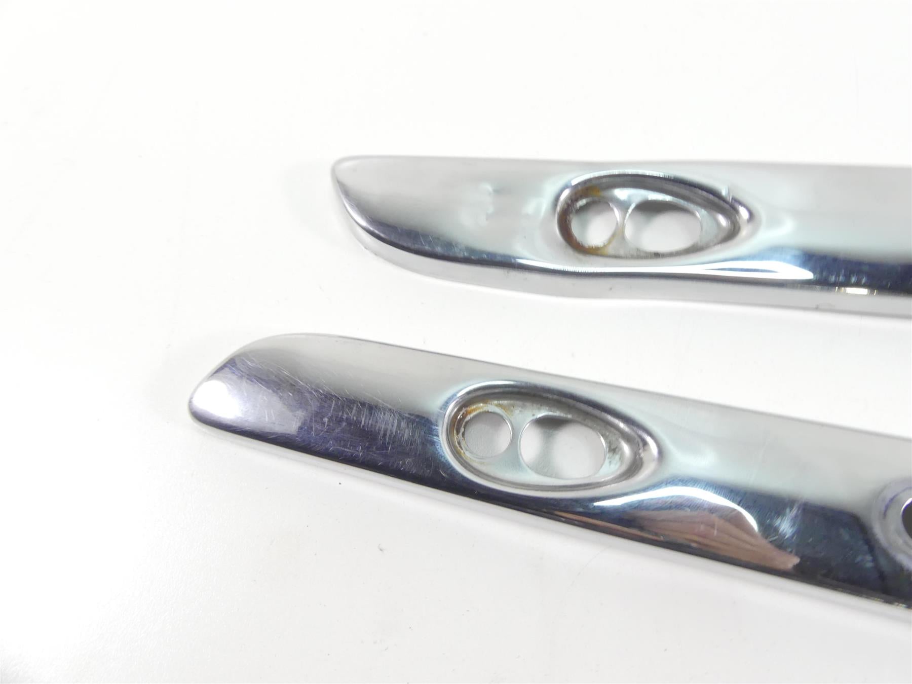 2014 Harley FXDF Dyna Fat Bob Rear Chrome Fender Struts Braces 59281-08 59410-08 {{ shop.shopifyCountryName }} - Mototech271
