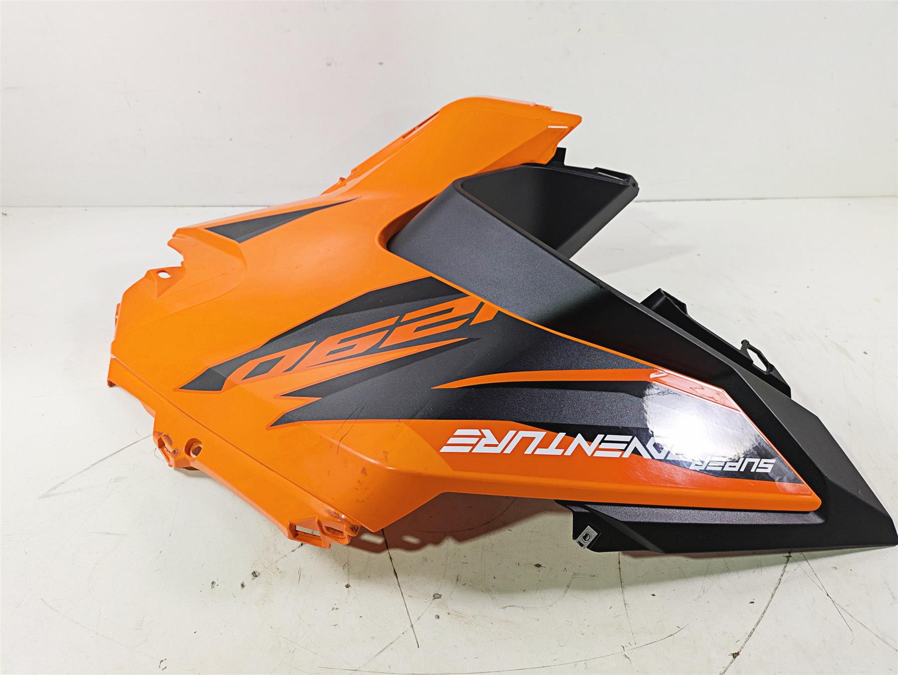 2022 KTM 1290 Super Adventure S Left Tank Fairing Cover Set -READ 61908050020EBA {{ shop.shopifyCountryName }} - Mototech271