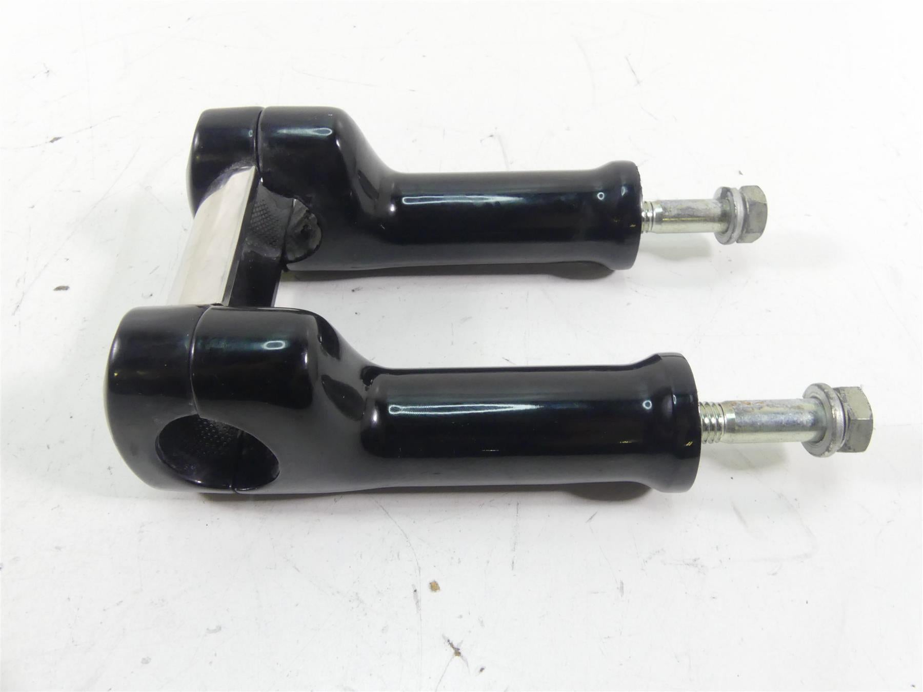 2015 Harley FXDF Dyna Fat Bob Handlebar Riser 5" Holder 1.25" -Read 59783-08 {{ shop.shopifyCountryName }} - Mototech271