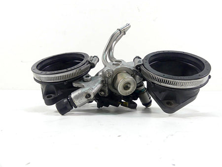 2013 Harley VRSCF Muscle Vrod Fuel Gas Petrol Injectors Set 27662-01B 27665-01A {{ shop.shopifyCountryName }} - Mototech271