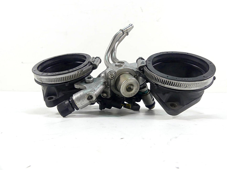 2013 Harley VRSCF Muscle Vrod Fuel Gas Petrol Injectors Set 27662-01B 27665-01A {{ shop.shopifyCountryName }} - Mototech271