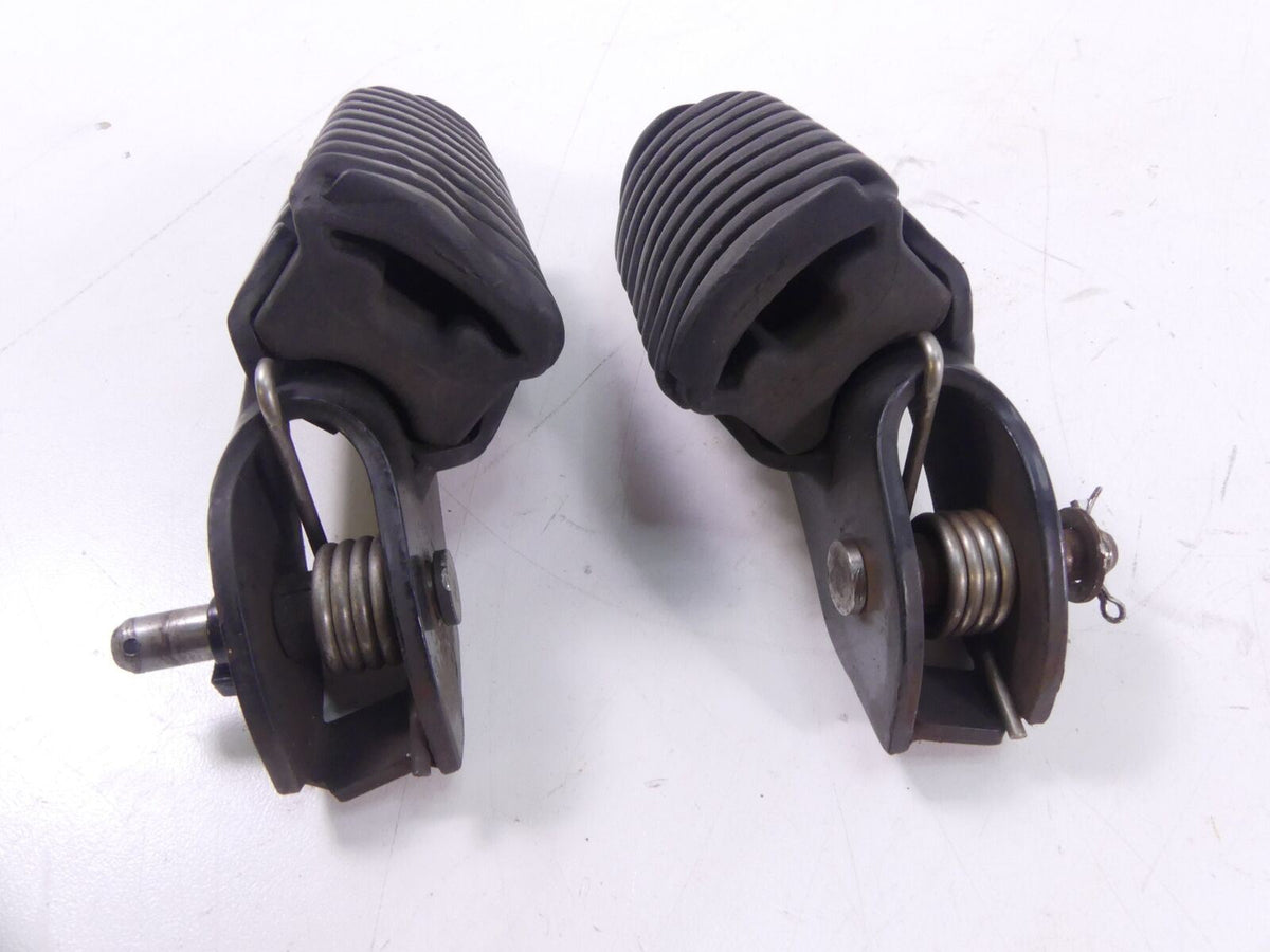 2010 BMW F800GS K72 Front Driver Footpeg Foot Peg Set 46717701199 46717701200 {{ shop.shopifyCountryName }} - Mototech271