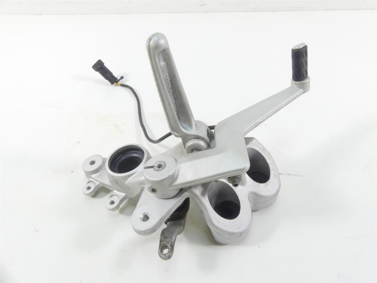 2005 Ducati Multistrada 1000S Front Right Footpeg & Brake Pedal 82420711A {{ shop.shopifyCountryName }} - Mototech271