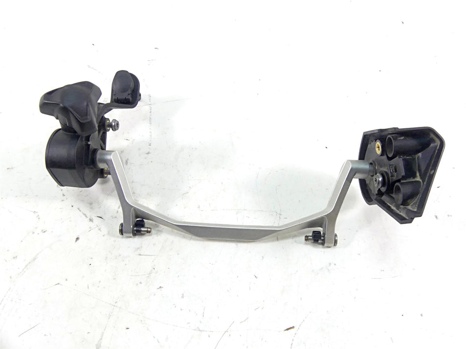 2015 BMW R1200GS GSW K50 Windshield Adjuster Wheel + Shaft 46638536083 {{ shop.shopifyCountryName }} - Mototech271
