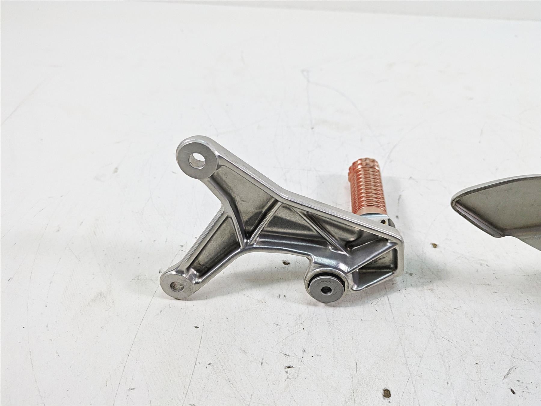 2013 MV Agusta F3 675 ERA Front Footpeg Foot Peg Shift Brake Lever Set 8000B7474 {{ shop.shopifyCountryName }} - Mototech271