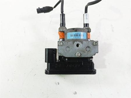 2018 Indian Chieftain Limited Abs Brake Pump Unit Module 2204981 {{ shop.shopifyCountryName }} - Mototech271
