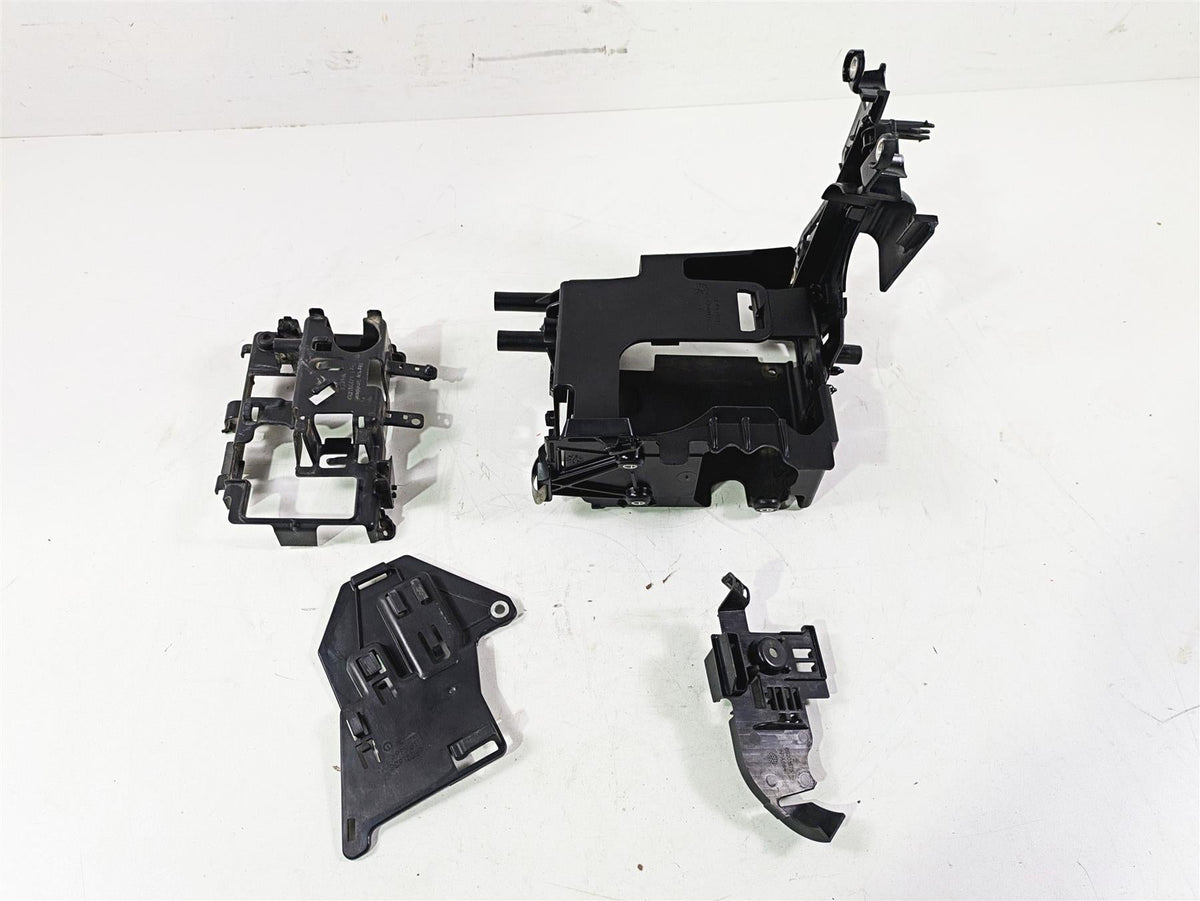2018 Harley FXBR Softail Breakout Electrical Carrier Battery Set 69201632 {{ shop.shopifyCountryName }} - Mototech271