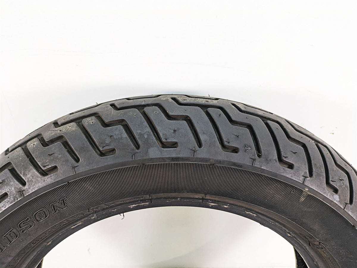 Used Front Harley Tire Dunlop D402 F MT90B16 90R16 DOT1821 45006403 {{ shop.shopifyCountryName }} - Mototech271