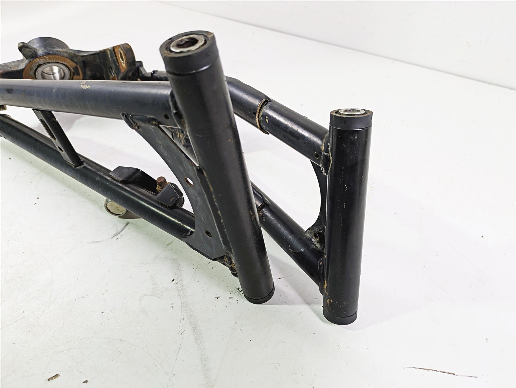 2022 CFMoto Zforce 950 Sport Front Left Control Arm Knee Assembly 5BYA-050701 {{ shop.shopifyCountryName }} - Mototech271