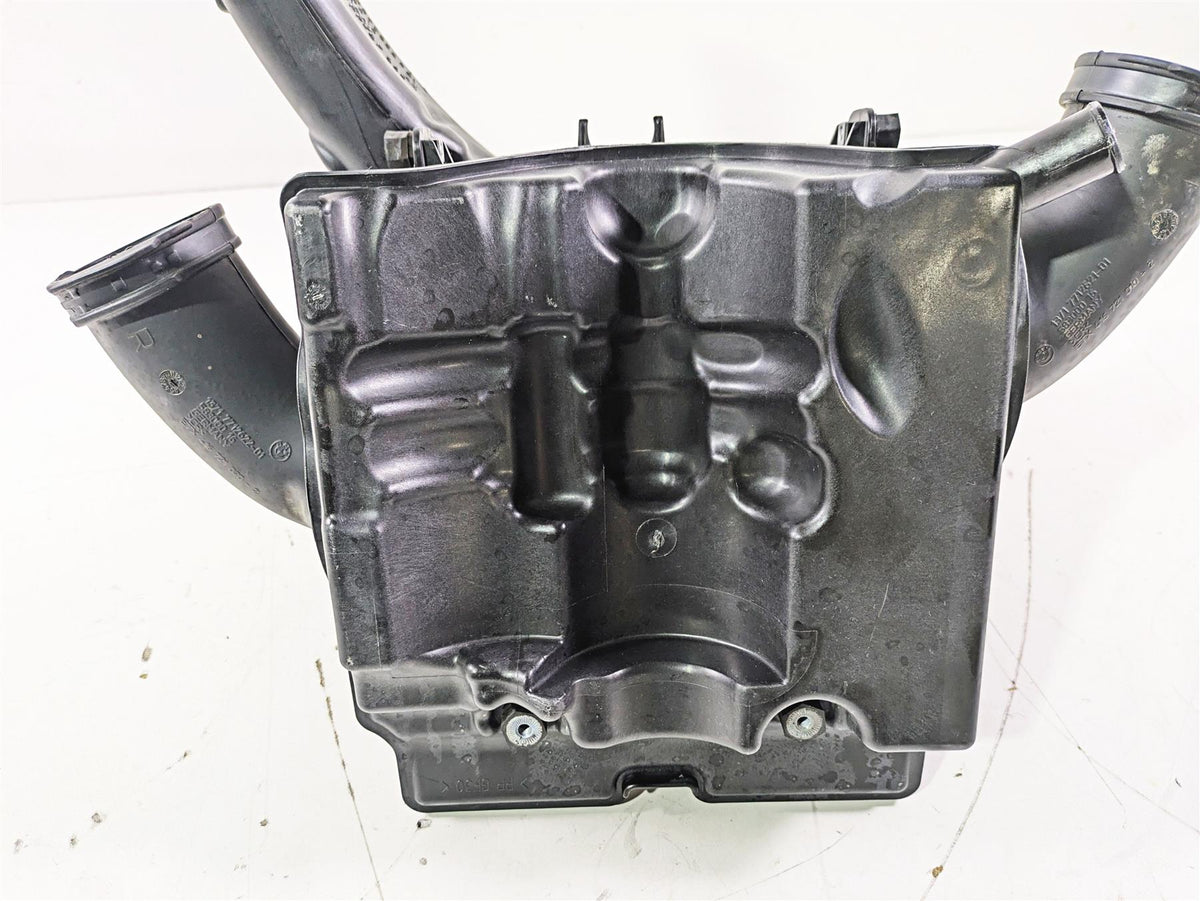 2015 BMW R nineT K21 Air Box Cleaner Breather Filter Set 13717720354 {{ shop.shopifyCountryName }} - Mototech271