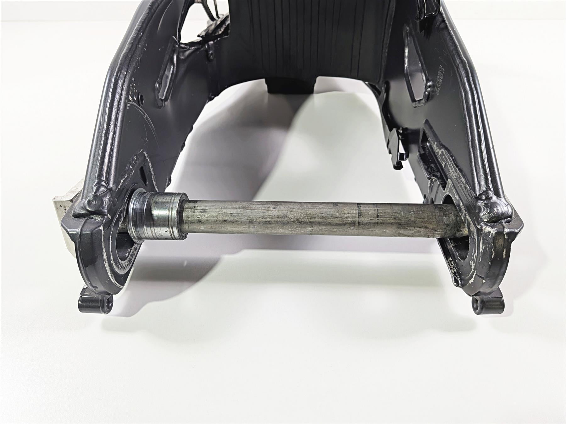 2023 Yamaha MT10 MTN1000 Rear Swingarm Swing Arm & Axle B5Y-22110-00-00 {{ shop.shopifyCountryName }} - Mototech271