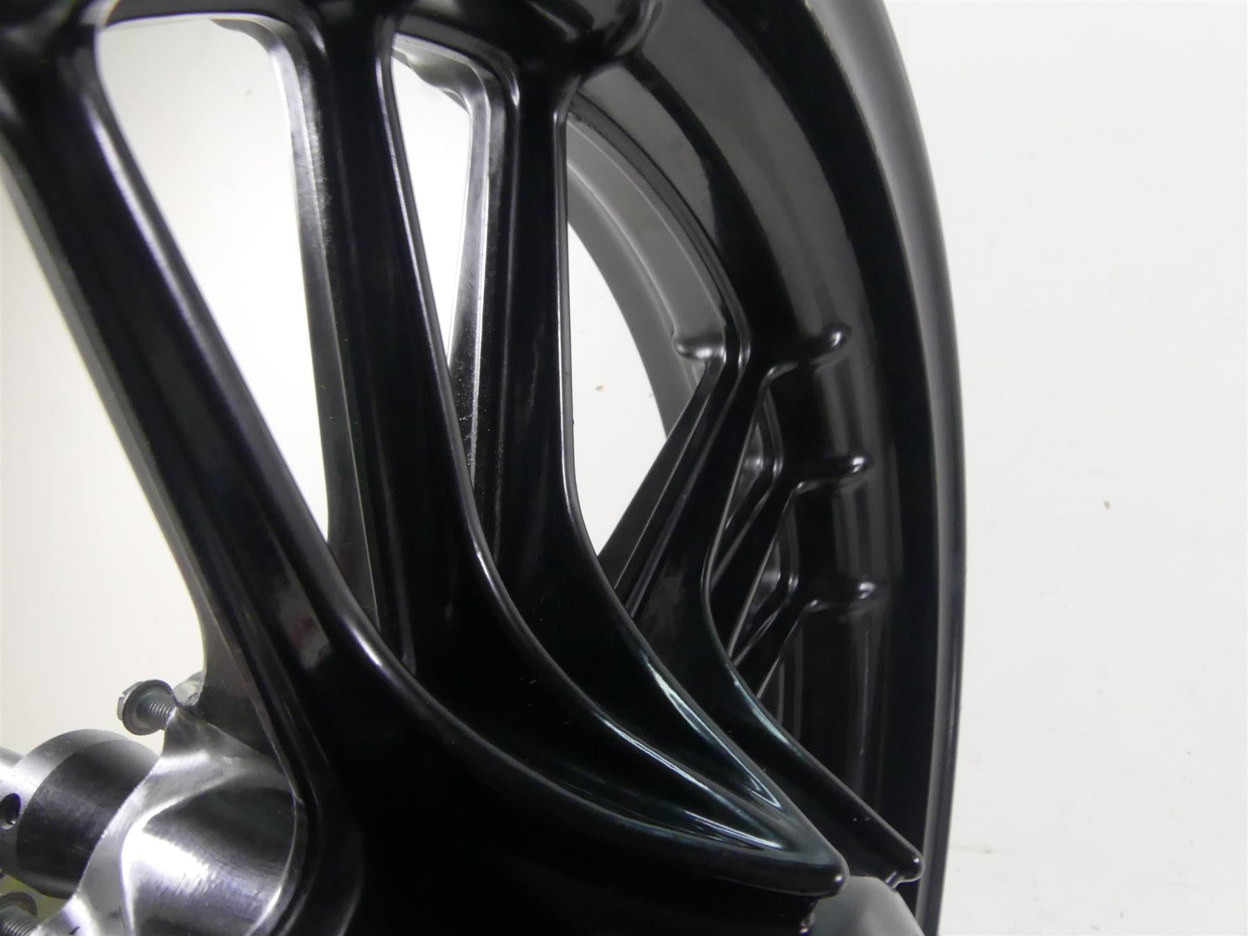 2018 Indian Scout Sixty Front 16x3.5 Wheel Rim -Has Ding 1522090 {{ shop.shopifyCountryName }} - Mototech271