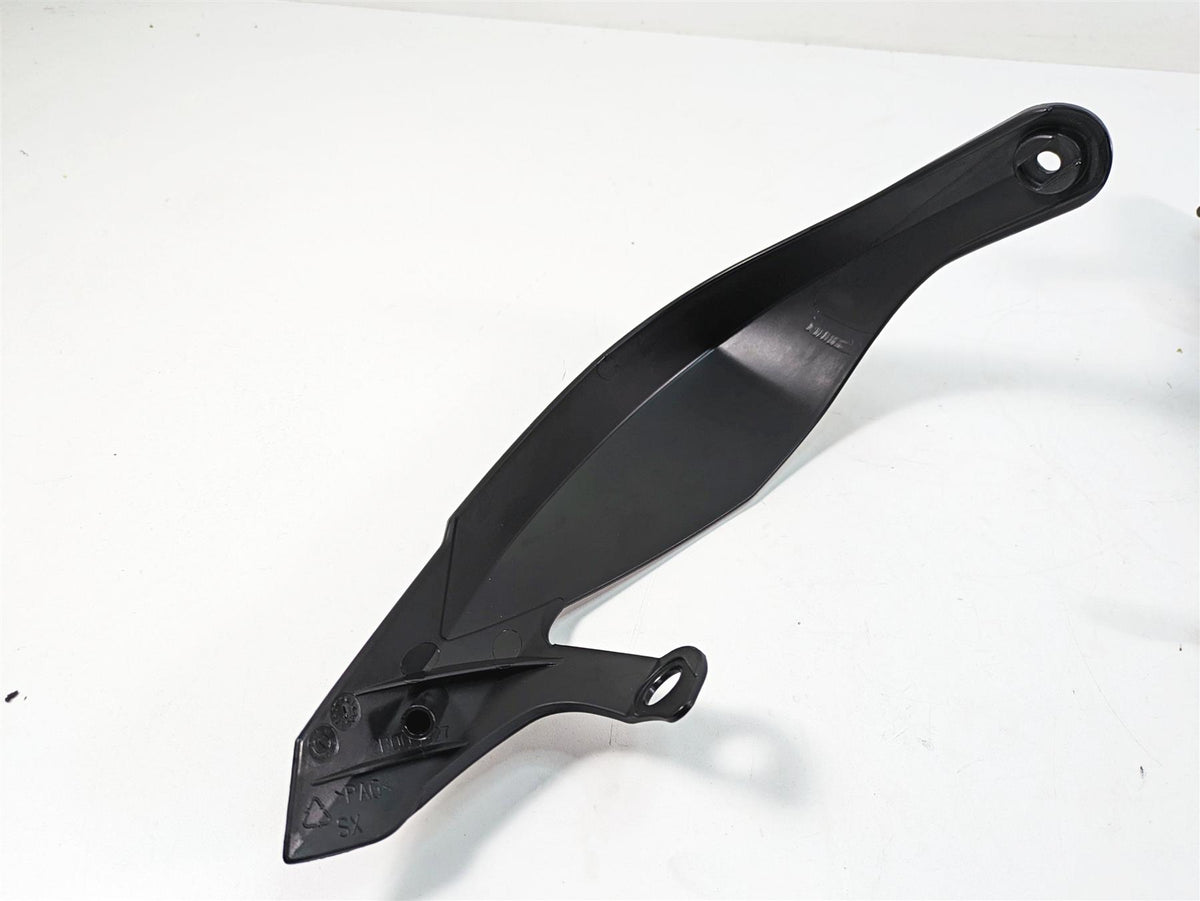 2020 Moto Guzzi V85 TT Adventure Hand Protection Guard Set 856855 2B005927 {{ shop.shopifyCountryName }} - Mototech271