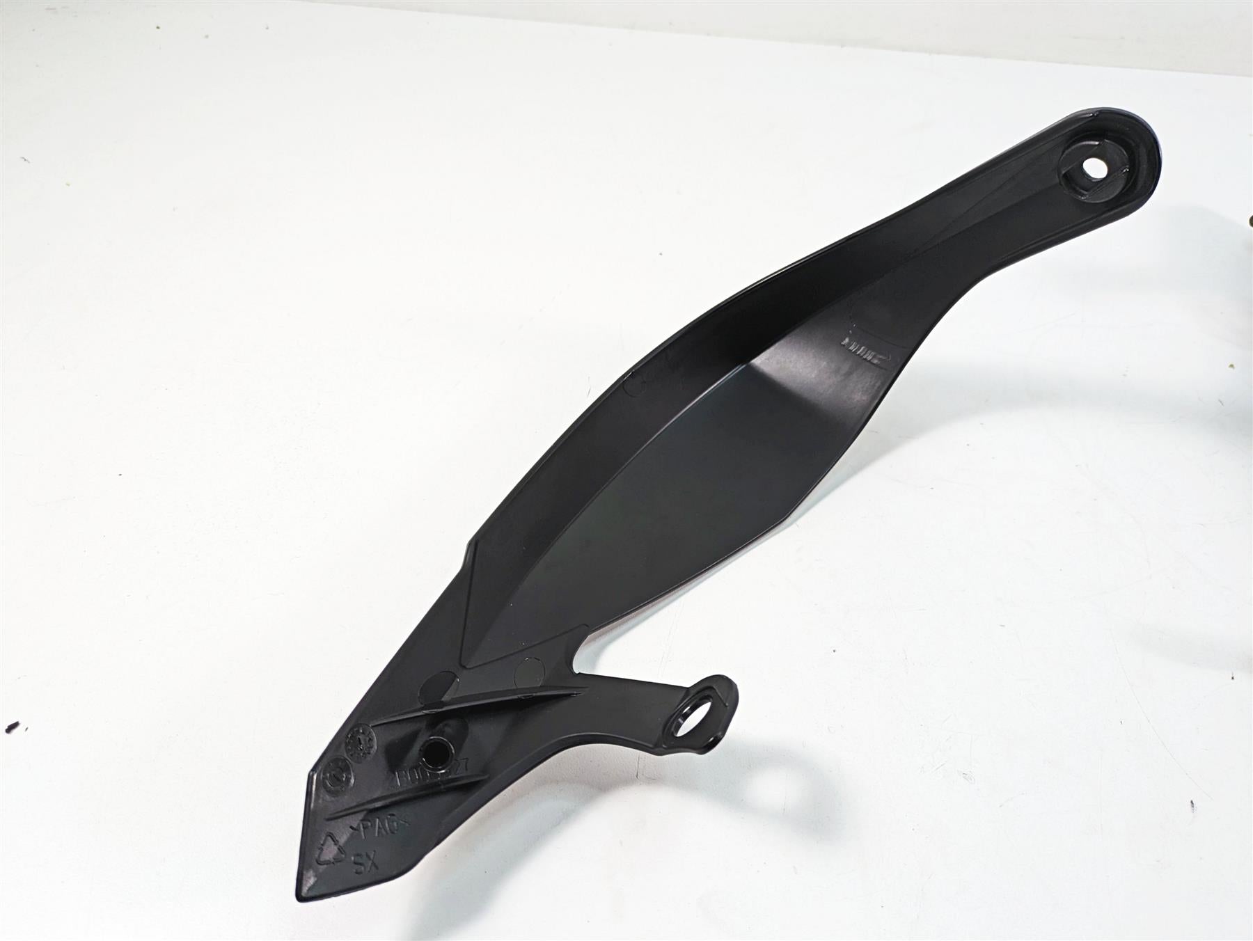 2020 Moto Guzzi V85 TT Adventure Hand Protection Guard Set 856855 2B005927 {{ shop.shopifyCountryName }} - Mototech271