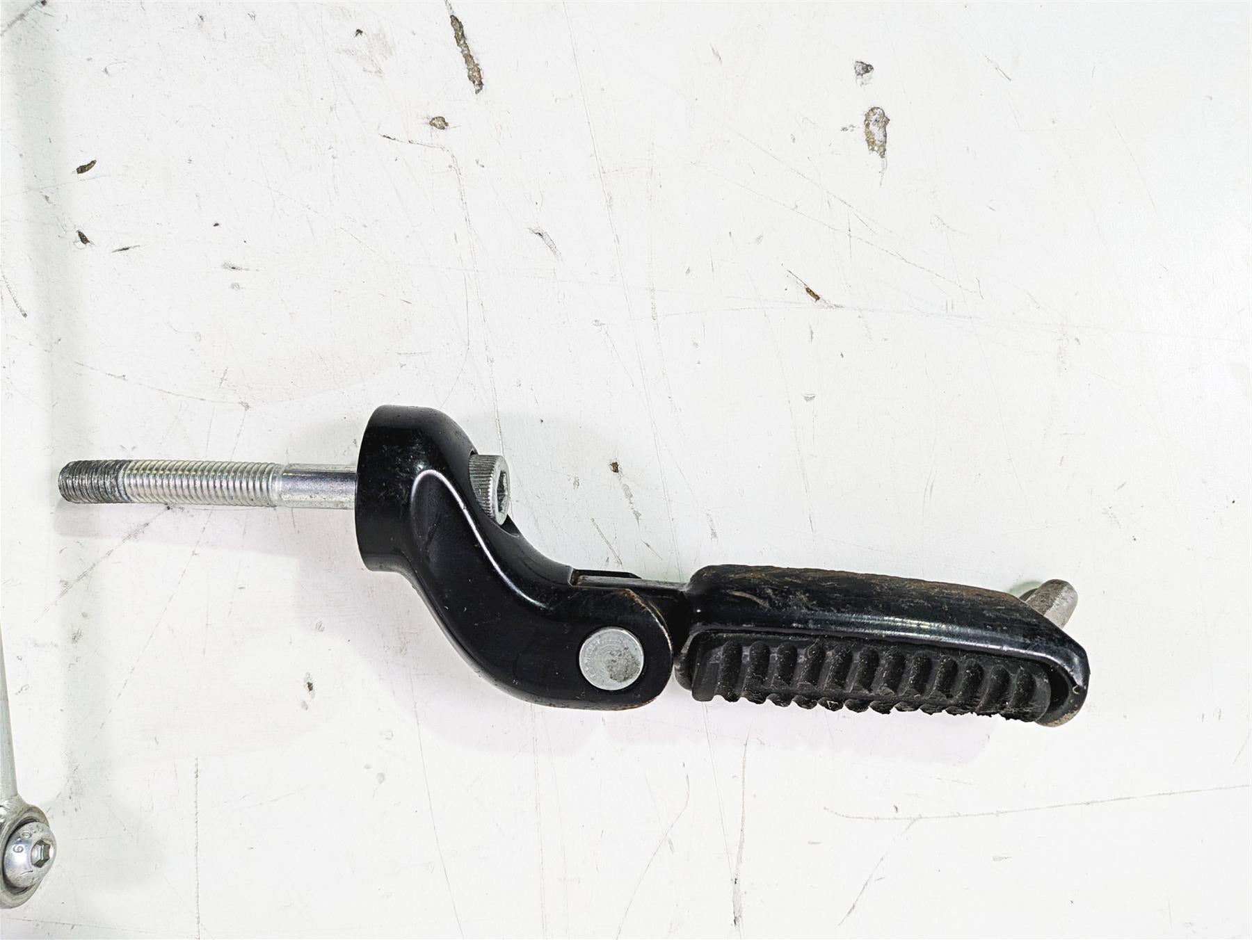 2012 Harley VRSCF Muscle V Rod Left Front Footpeg & Shift Lever 54046-12 {{ shop.shopifyCountryName }} - Mototech271