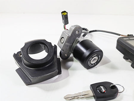 2016 Ducati Hypermotard 939 SP Speedometer Ignition Switch Key Set 11k 40611222B-Mototech271