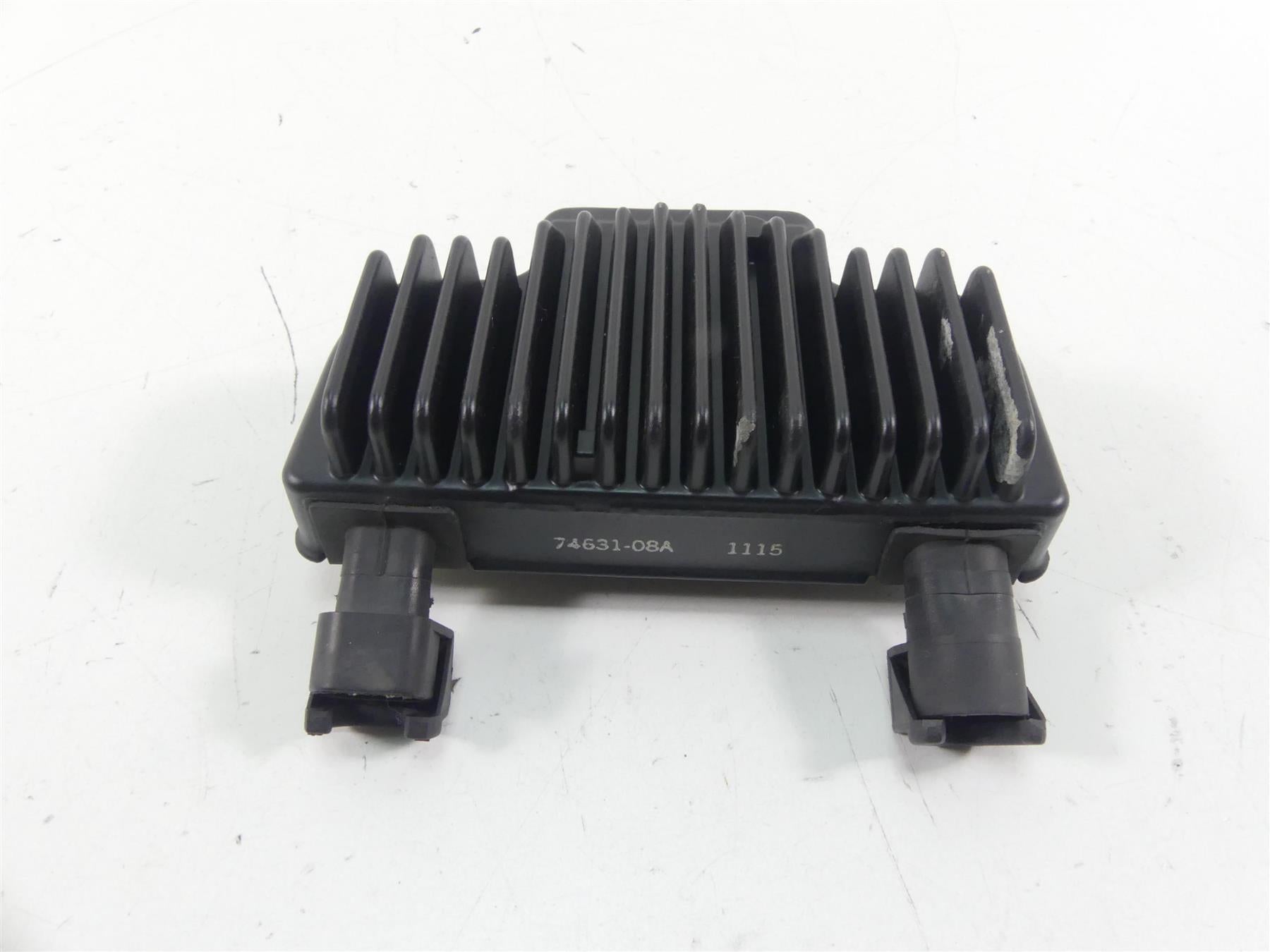 2015 Harley FLD Dyna Switchback Rectifier Voltage Regulator - Read 74631-08A {{ shop.shopifyCountryName }} - Mototech271