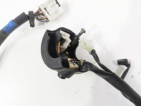 2006 Triumph Rocket 3 Right Hand Control Switch Start Kill READ T2046701 {{ shop.shopifyCountryName }} - Mototech271