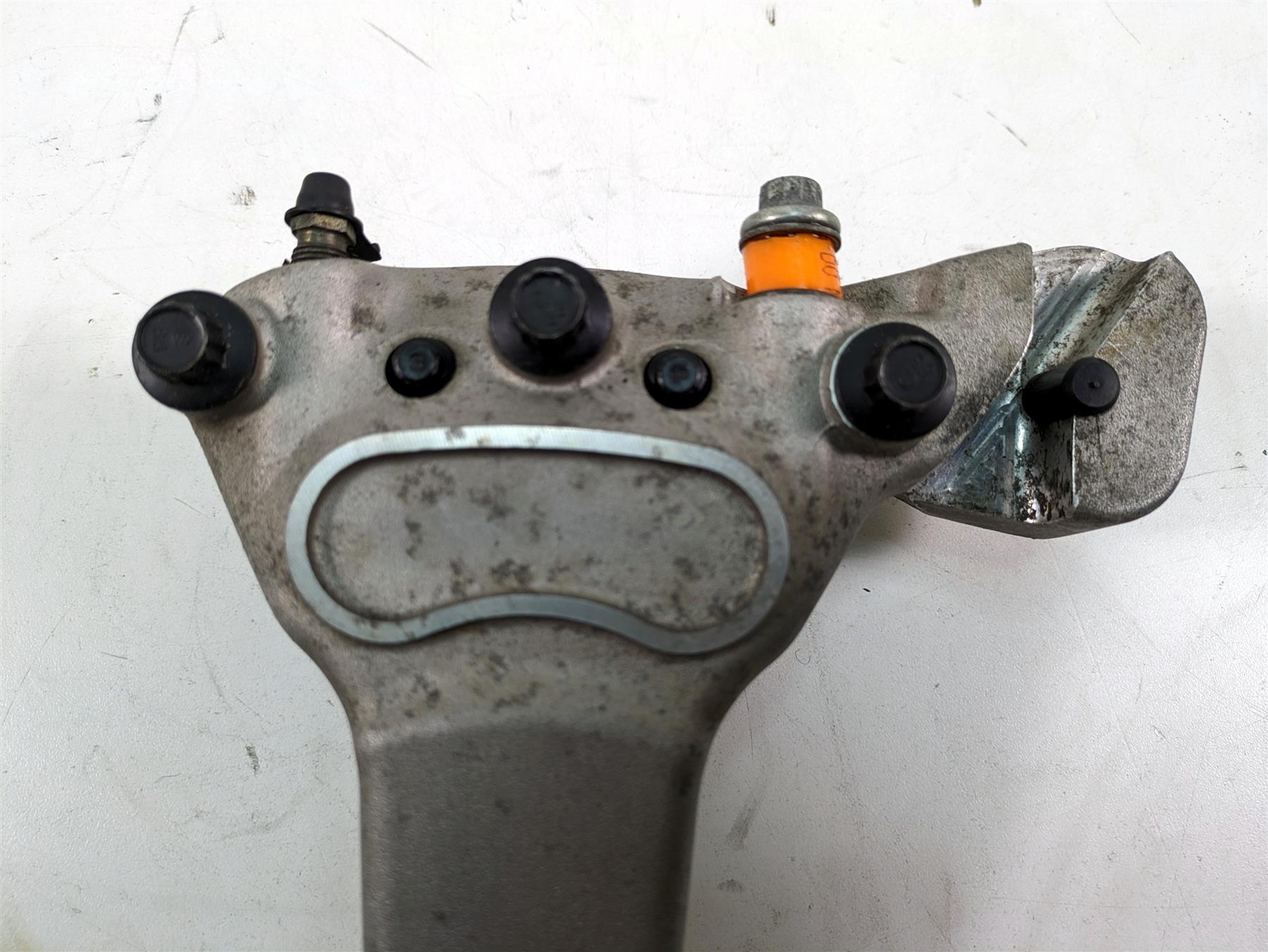 2006 Harley Touring FLHTCUI Electra Glide Rear Caliper & Bracket 1" 44080-02C {{ shop.shopifyCountryName }} - Mototech271