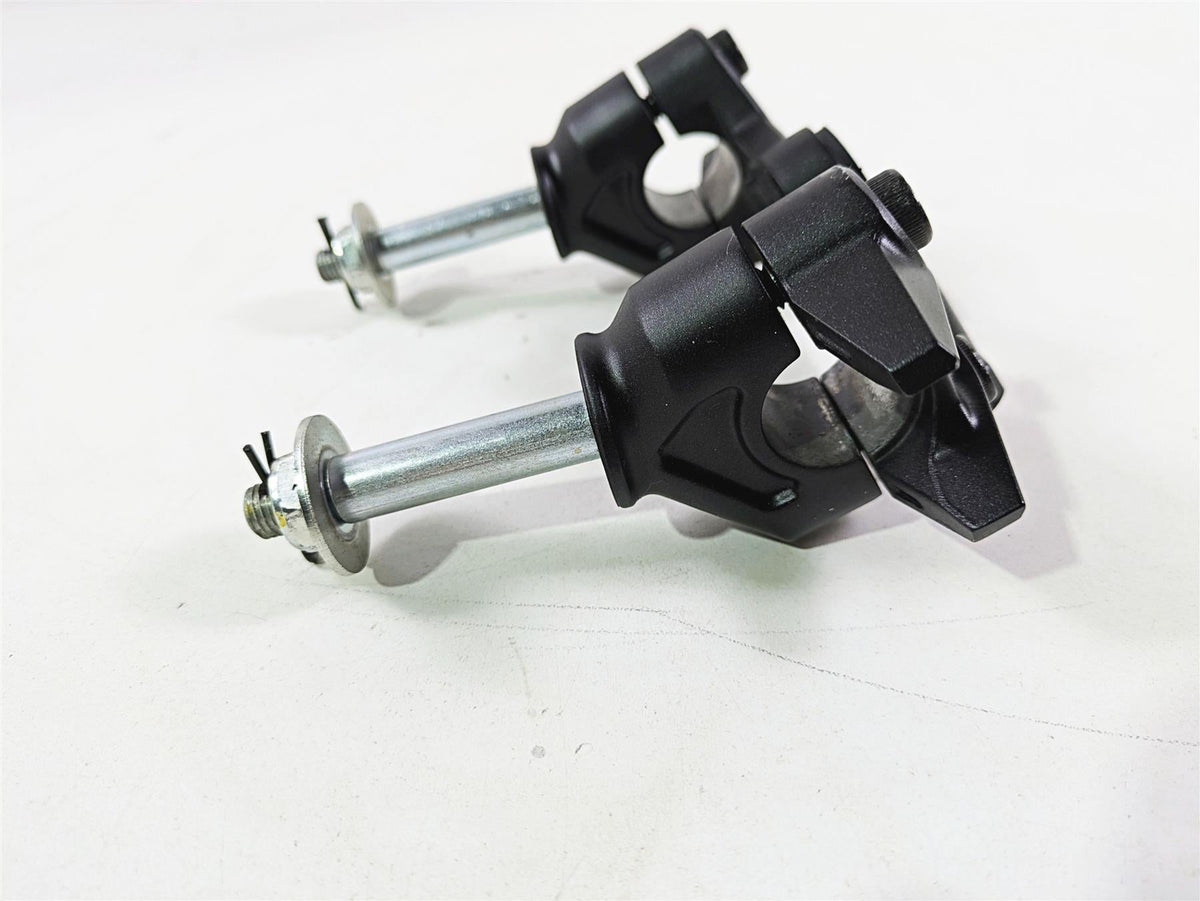 2021 Kawasaki Z900 ZR900 Handlebar Riser Holder Mount Set 46012-0396-18R {{ shop.shopifyCountryName }} - Mototech271