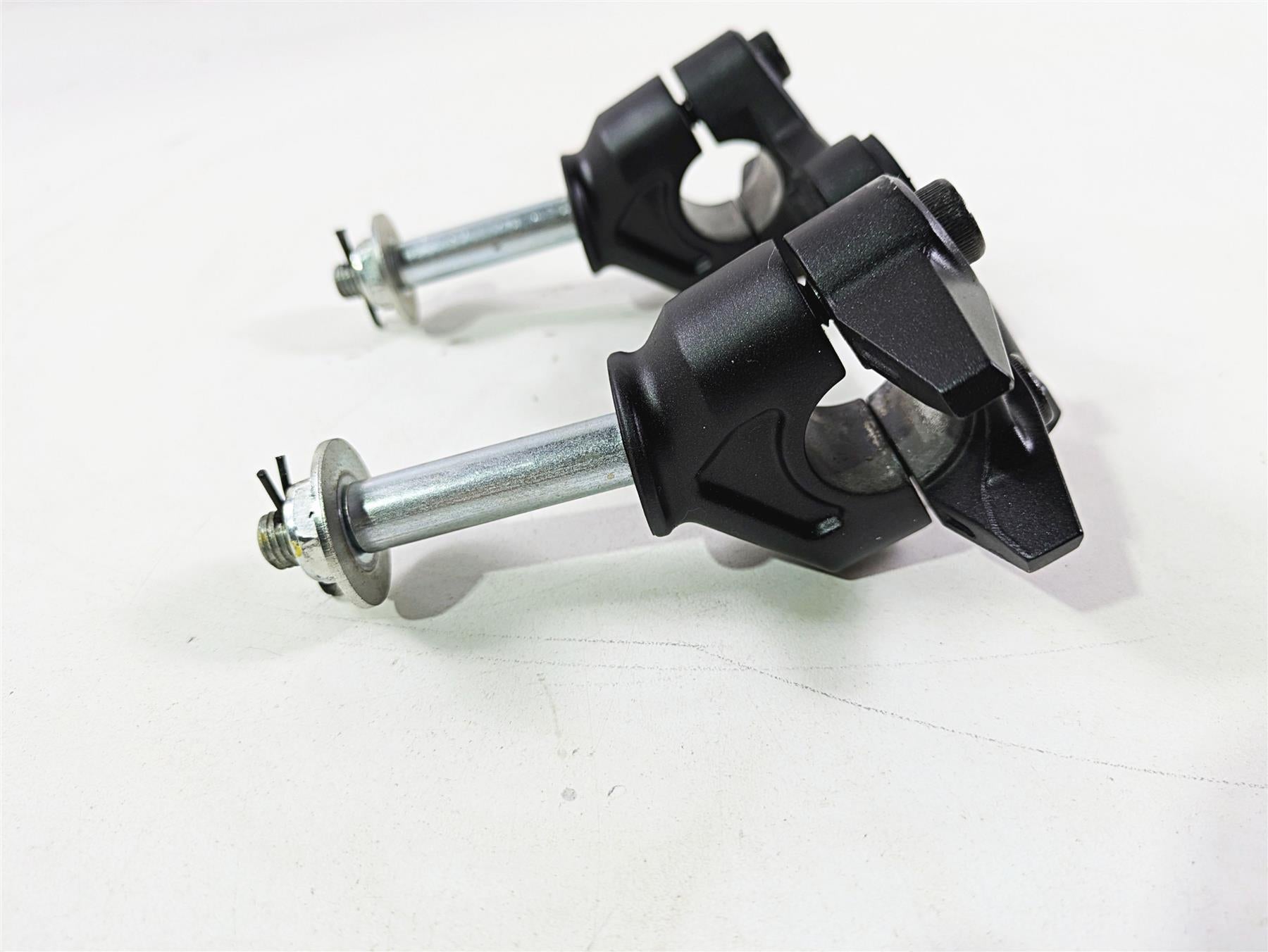 2021 Kawasaki Z900 ZR900 Handlebar Riser Holder Mount Set 46012-0396-18R {{ shop.shopifyCountryName }} - Mototech271