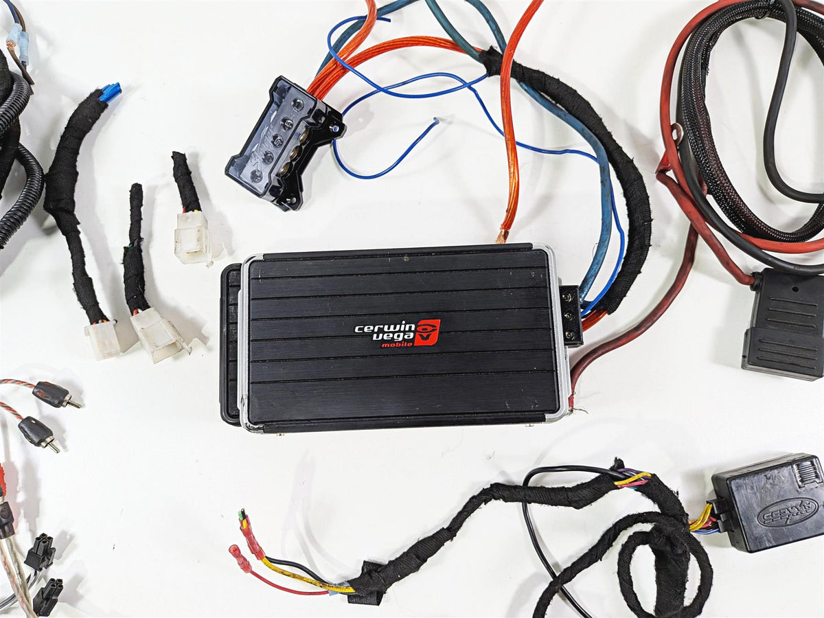 2017 Harley Touring FLHXS Street Glide Car Motorcycle Harley Cerwin Vega Amp Amplifier Set VCU85 B52 {{ shop.shopifyCountryName }} - Mototech271