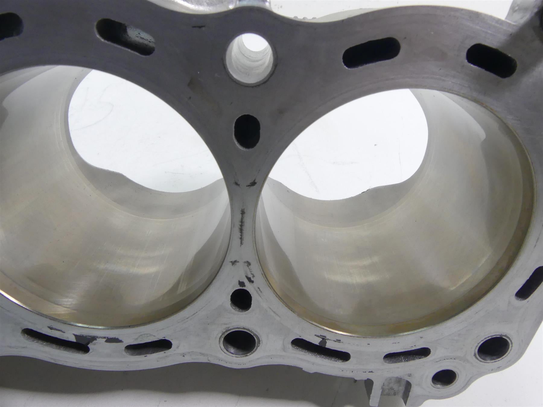 2020 Suzuki GSX1300 R Hayabusa Cylinder Jug Barrel + Pistons 11210-15H00-0F0 {{ shop.shopifyCountryName }} - Mototech271