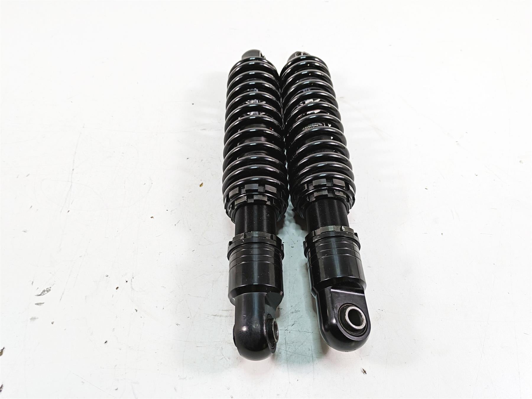 2015 Harley FXDL Dyna Low Rider Drag Specialties 13" Rear Shocks 1310-1202 {{ shop.shopifyCountryName }} - Mototech271