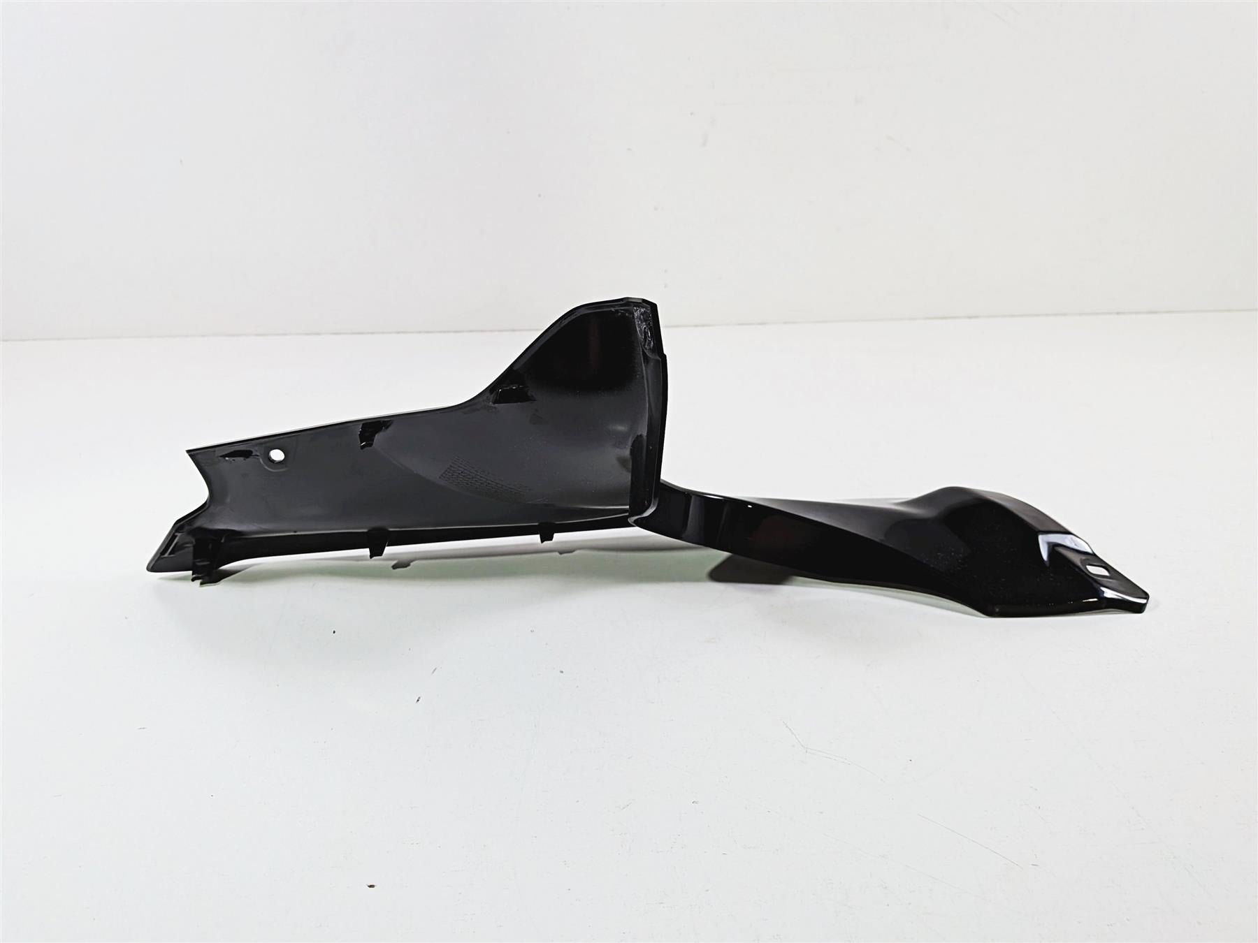 2025 Yamaha YZF R7 Left Upper Inner Black Fairing Cover BEB-2837L-00 {{ shop.shopifyCountryName }} - Mototech271