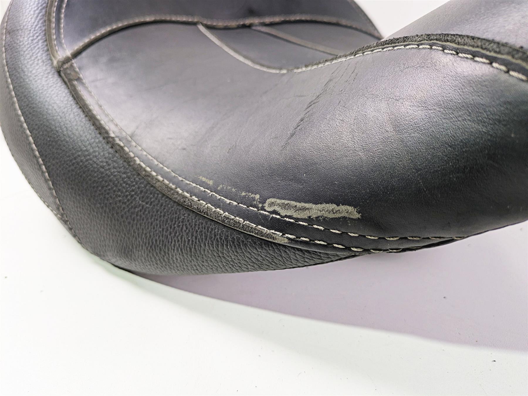 2018 Indian Springfield Dark Horse Stock Seat Saddle + Heat Shield 2686580 {{ shop.shopifyCountryName }} - Mototech271