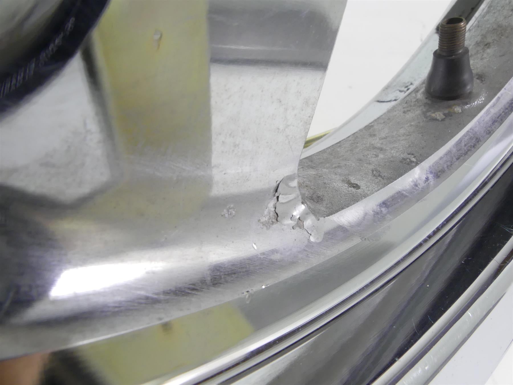 2014 Harley Sportster XL1200 C Rear Wheel Rim 5 Spoke 16x3 55019-11A {{ shop.shopifyCountryName }} - Mototech271