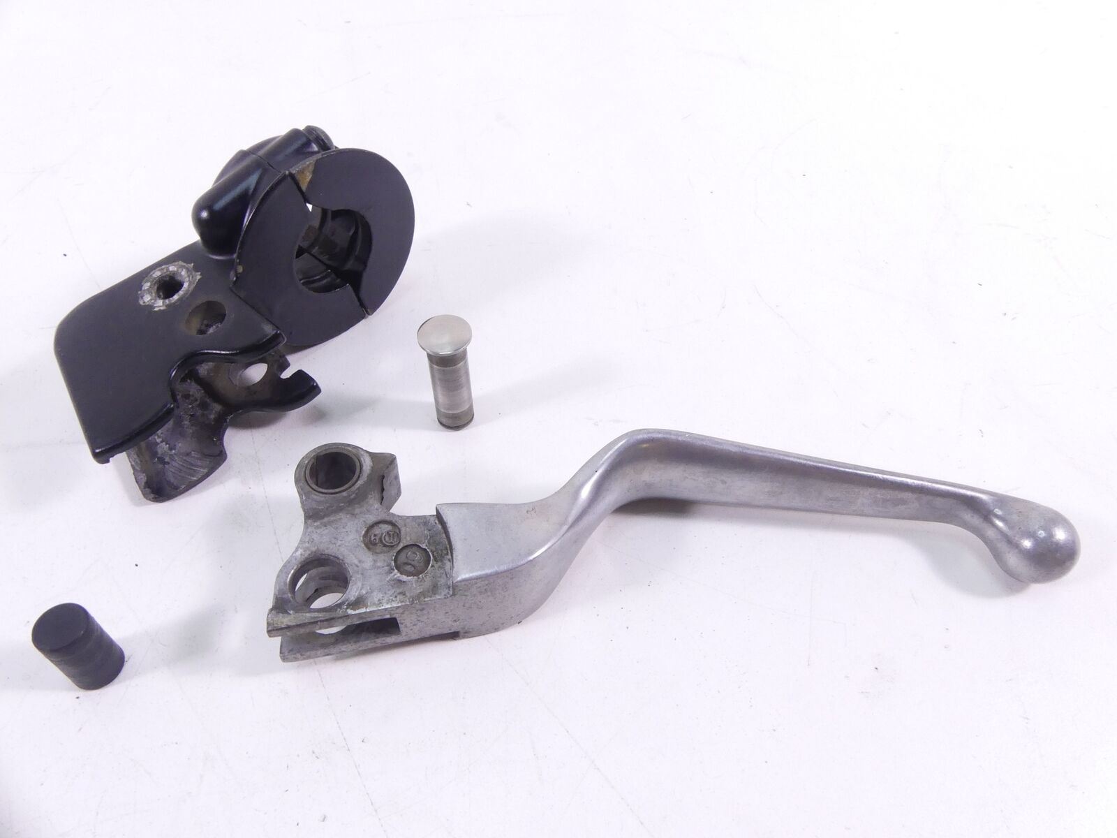 2014 Harley FXSB Softail Breakout Clutch Perch Handle 38608-96 {{ shop.shopifyCountryName }} - Mototech271