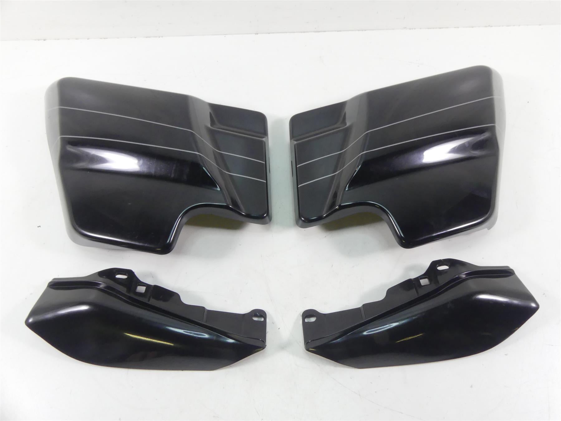 2014 Harley Touring FLHXS Street Glide Sp Side Cover & Wing Fairing Set 66048-09 {{ shop.shopifyCountryName }} - Mototech271