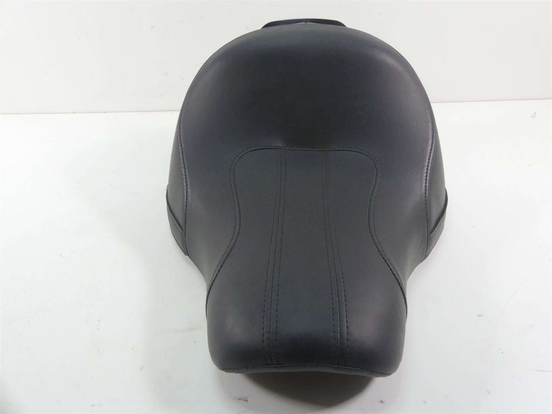 2019 Harley FLHC Softail Heritage Front Rider Driver Saddle Seat Set 52000271 {{ shop.shopifyCountryName }} - Mototech271
