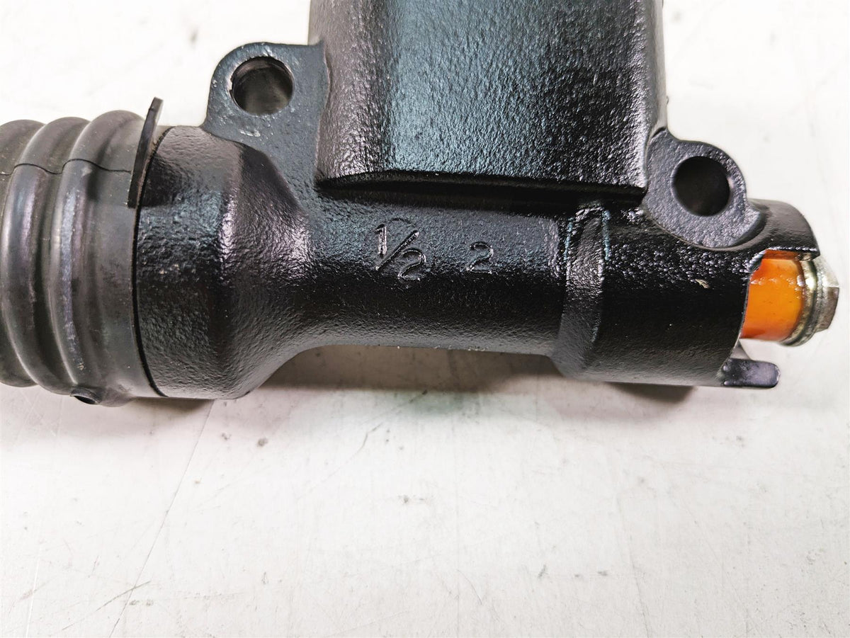 2017 Harley XL883 N Sportster Iron Rear Brake Master Cylinder 1/2" 41700025 {{ shop.shopifyCountryName }} - Mototech271