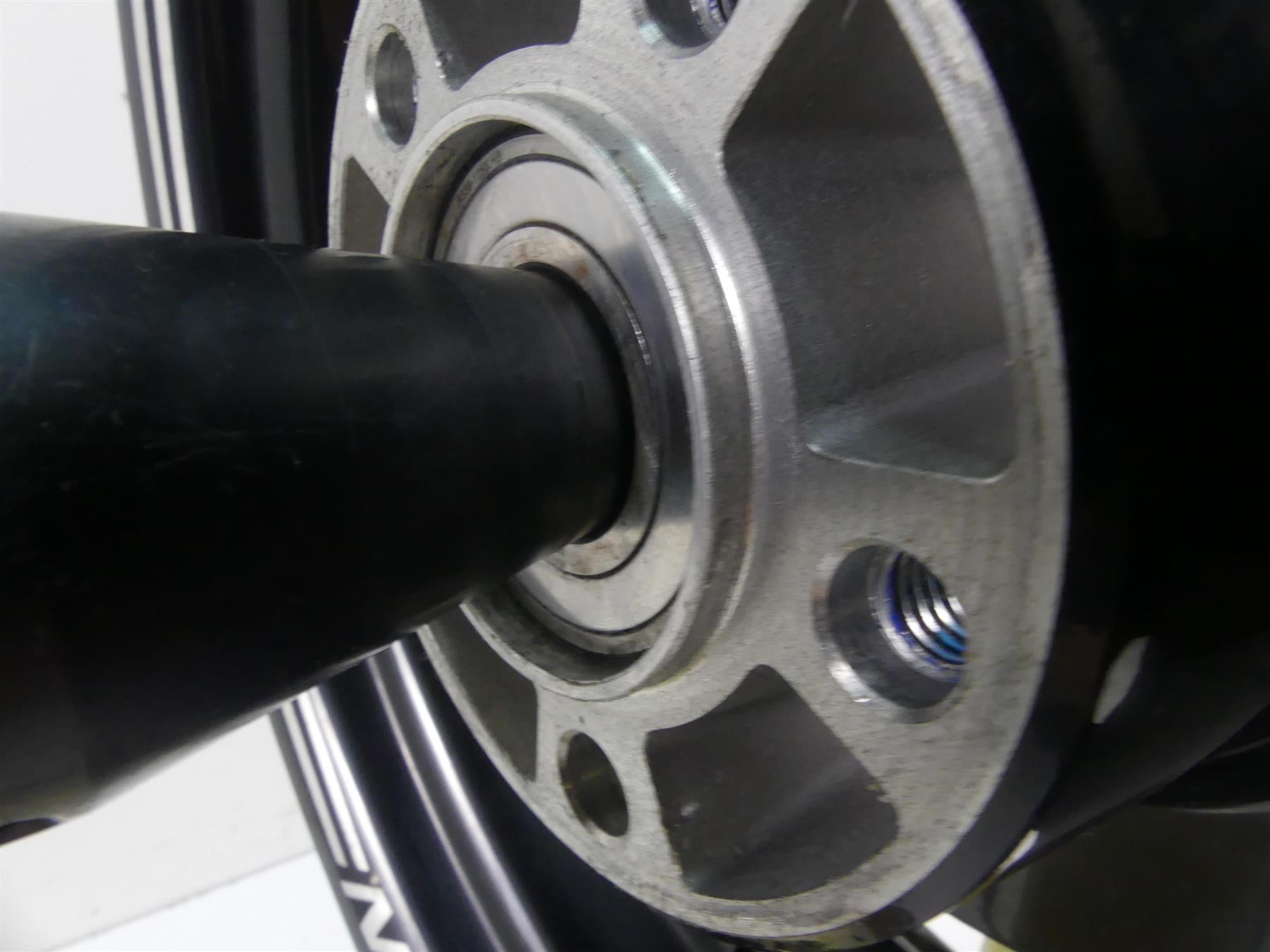 2015 Harley FXDF Dyna Fat Bob Straight Rear Cast Wheel Rim 16x5 40900261 {{ shop.shopifyCountryName }} - Mototech271