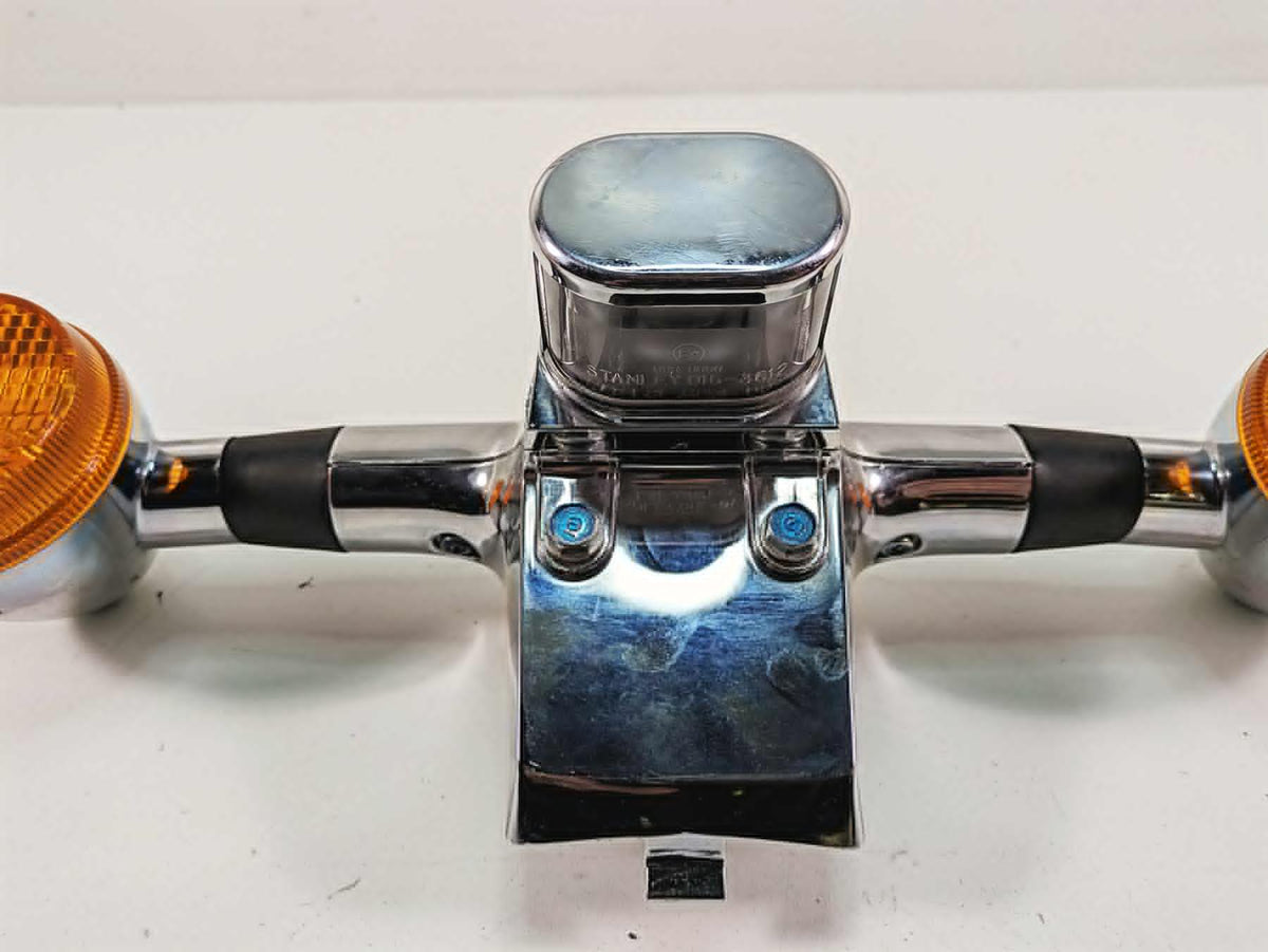 2006 Honda VT1100 C2 Shadow Rear Turn Signal Blinker Set 33650-MBA-613 {{ shop.shopifyCountryName }} - Mototech271