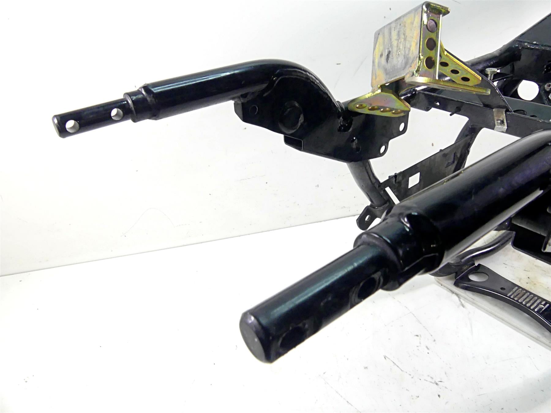 2002 Harley Touring FLHTC Electra Glide Straight Main Frame Chassis With Clean New Mexico Title 47900-02A {{ shop.shopifyCountryName }} - Mototech271